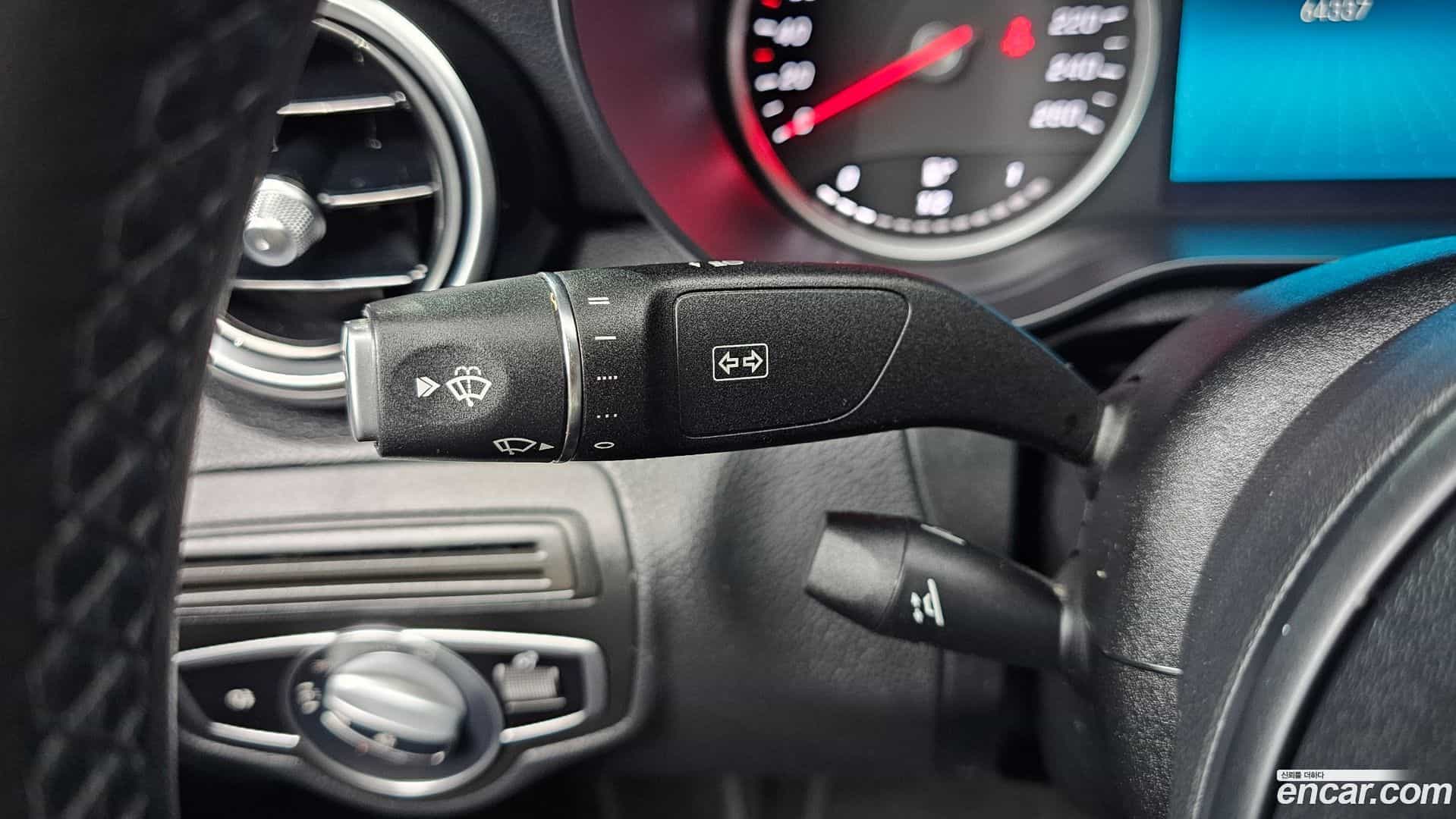 C-Class Mercedes-Benz 2019.9-OPTION-018