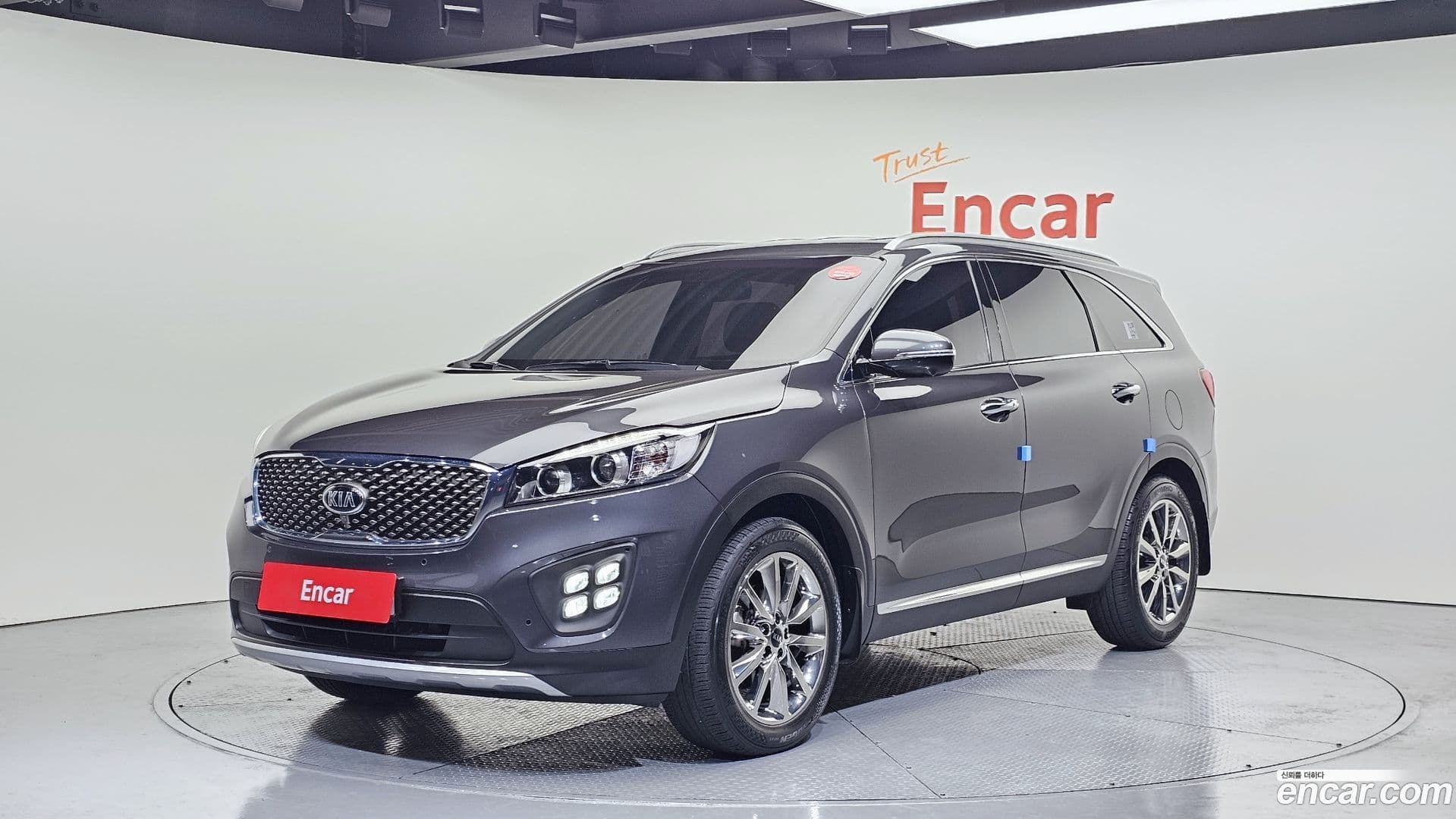 Main__Slider__Photo:Sorento Kia 2016.2-0
