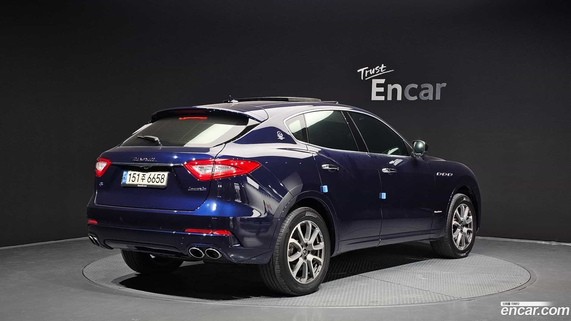 Levante Maserati 2020.11-OUTER-002