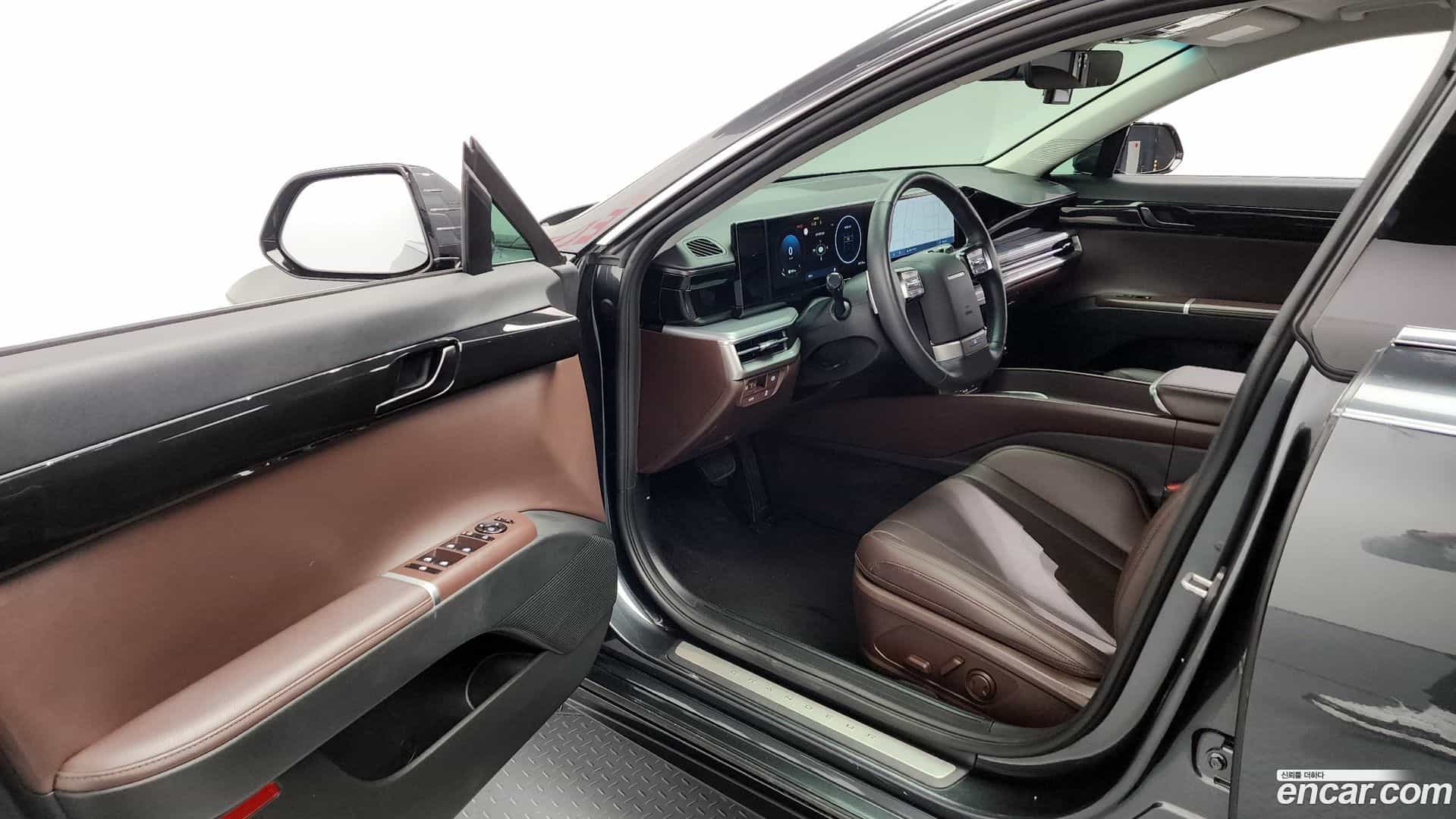 Grandeur Hyundai 2022.11-INNER-010