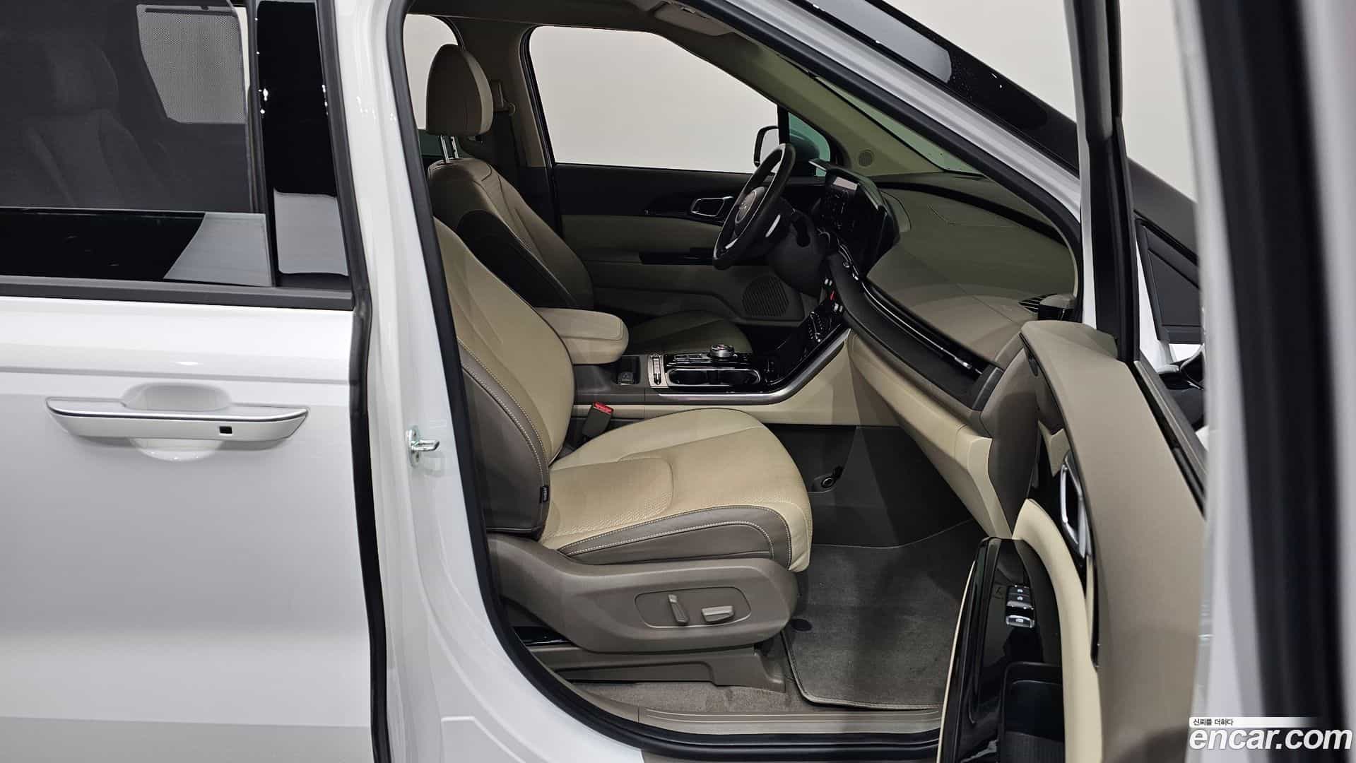 Canival Kia 2021.8-OPTION-015