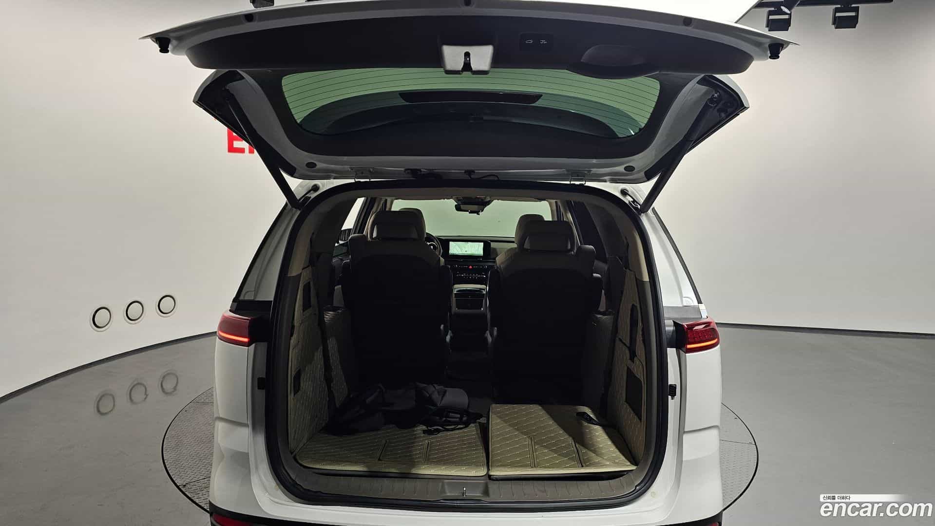Canival Kia 2021.8-OPTION-024