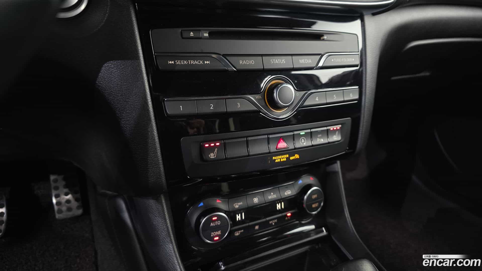 Q30 Infiniti 2017.10-OPTION-020