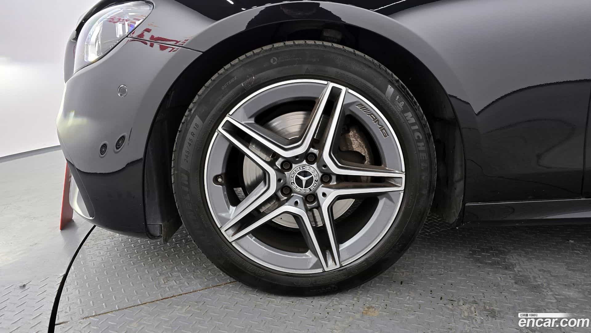 E-Class Mercedes-Benz 2022.11-OUTER-005