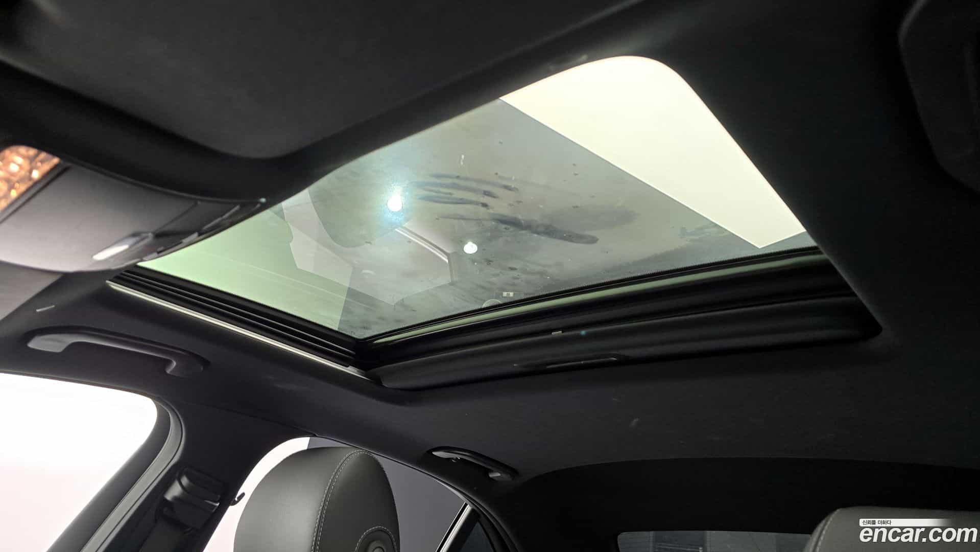 E-Class Mercedes-Benz 2022.11-OPTION-022