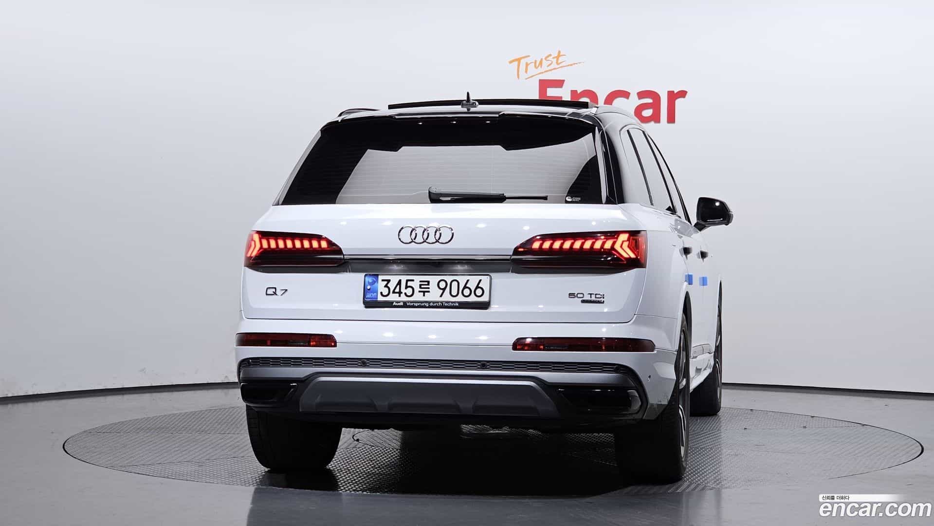 Q7 Audi 2021.0-OUTER-004