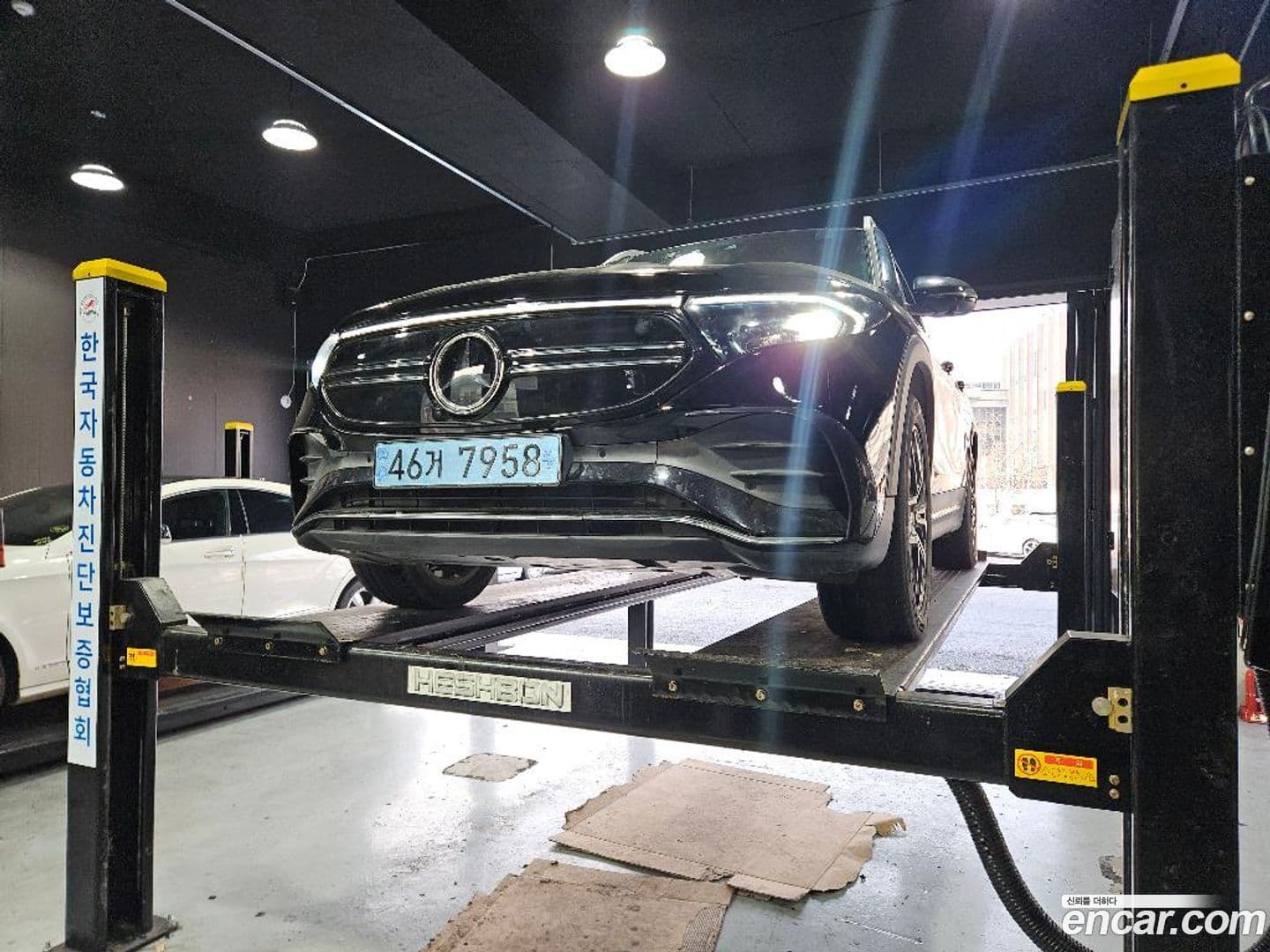Main__Slider__Photo:EQB Mercedes-Benz 2023.3-0