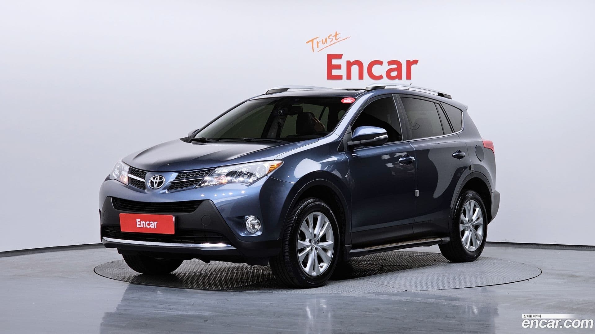 Main__Slider__Photo:RAV4 Toyota 2014.8-0