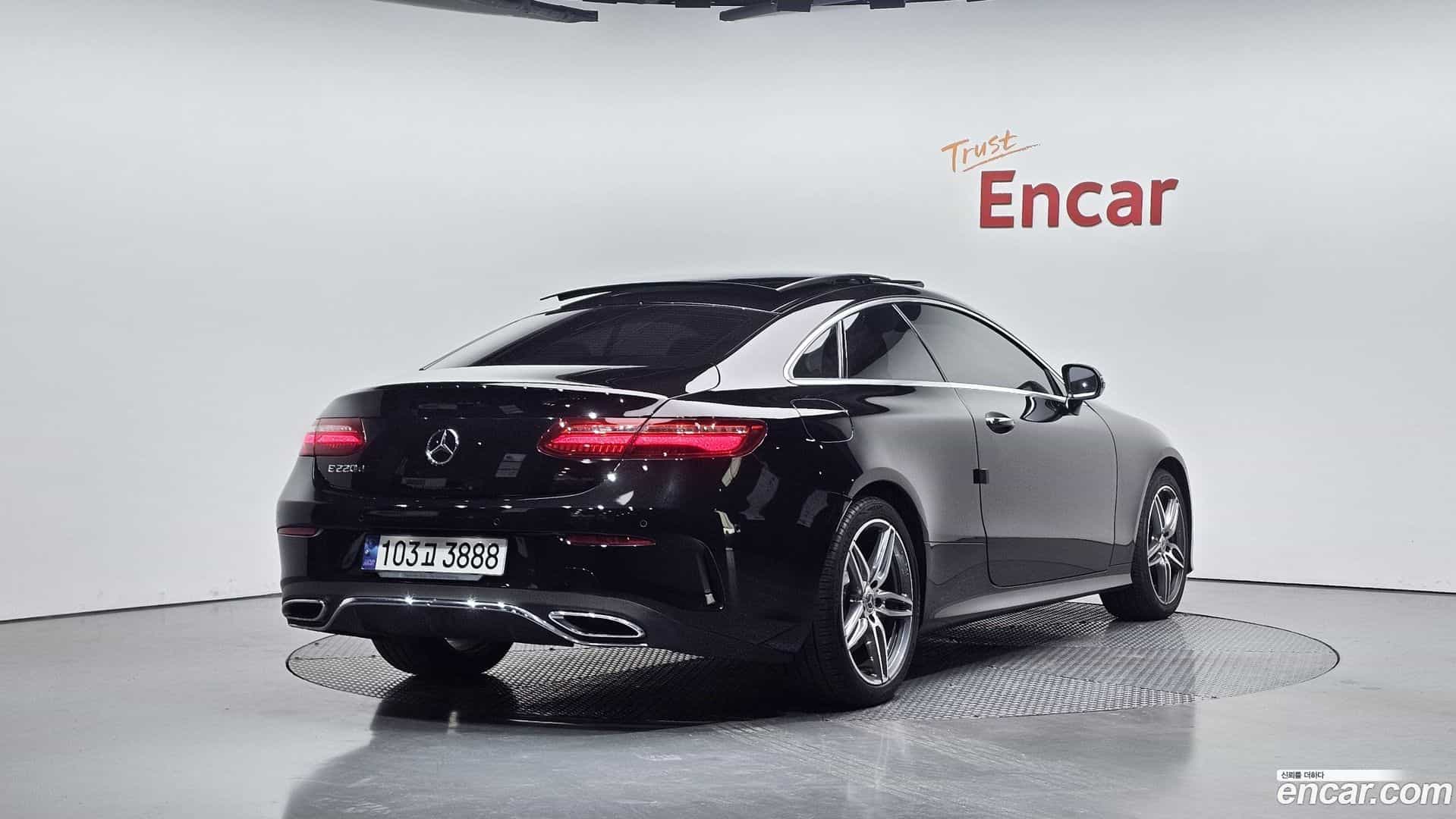 E-Class Mercedes-Benz 2019.6-OUTER-002