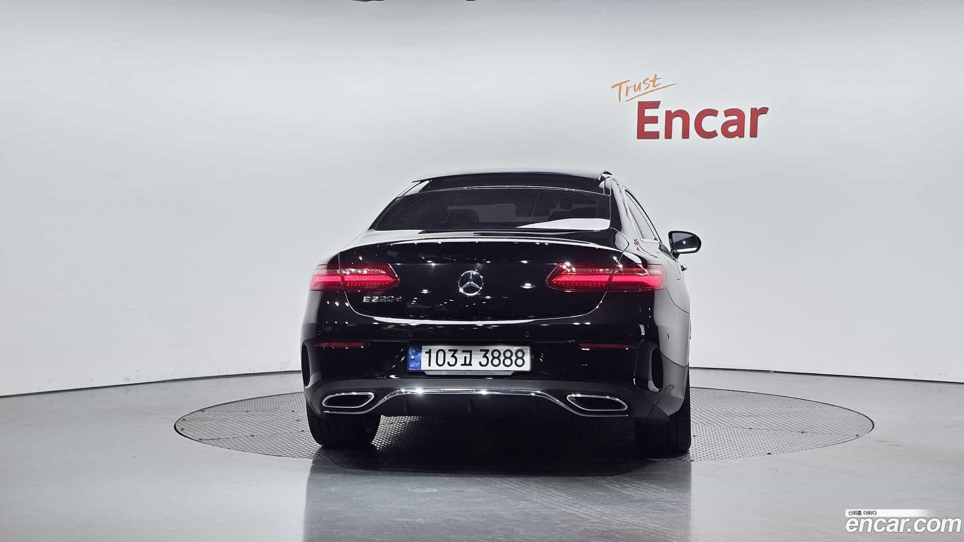 E-Class Mercedes-Benz 2019.6-OUTER-004