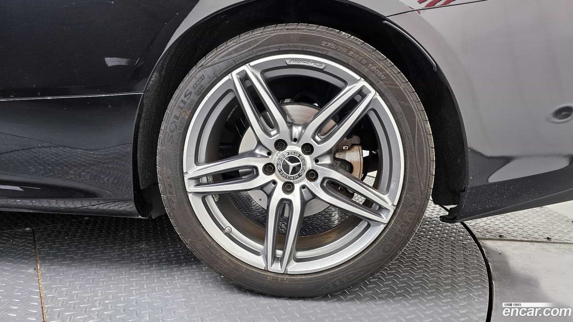 E-Class Mercedes-Benz 2019.6-OUTER-005