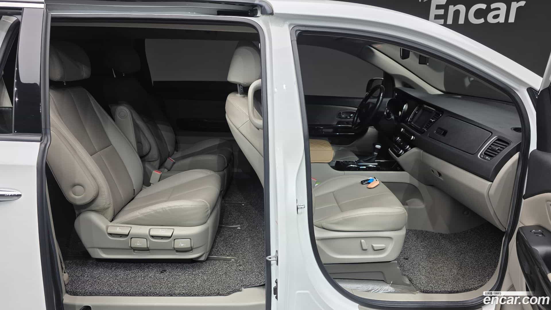 Canival Kia 2020.3-OPTION-023