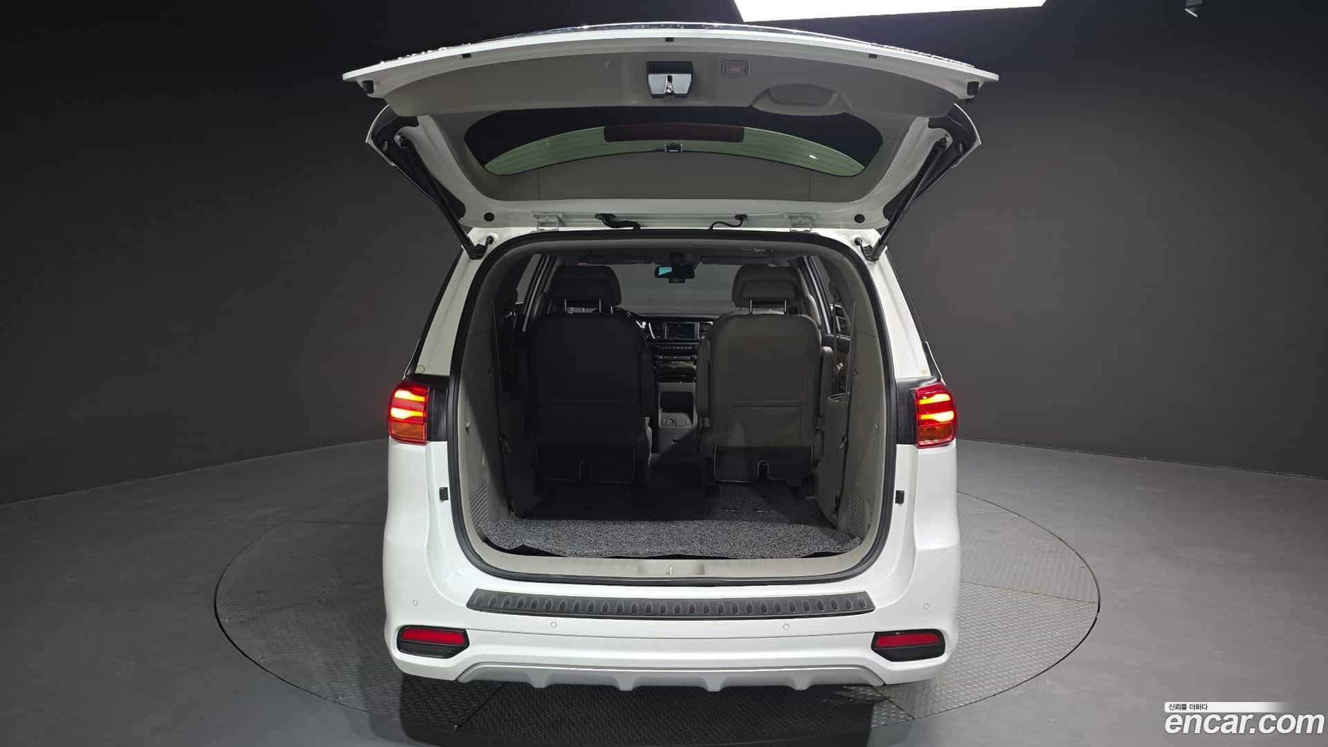 Canival Kia 2020.3-OPTION-024