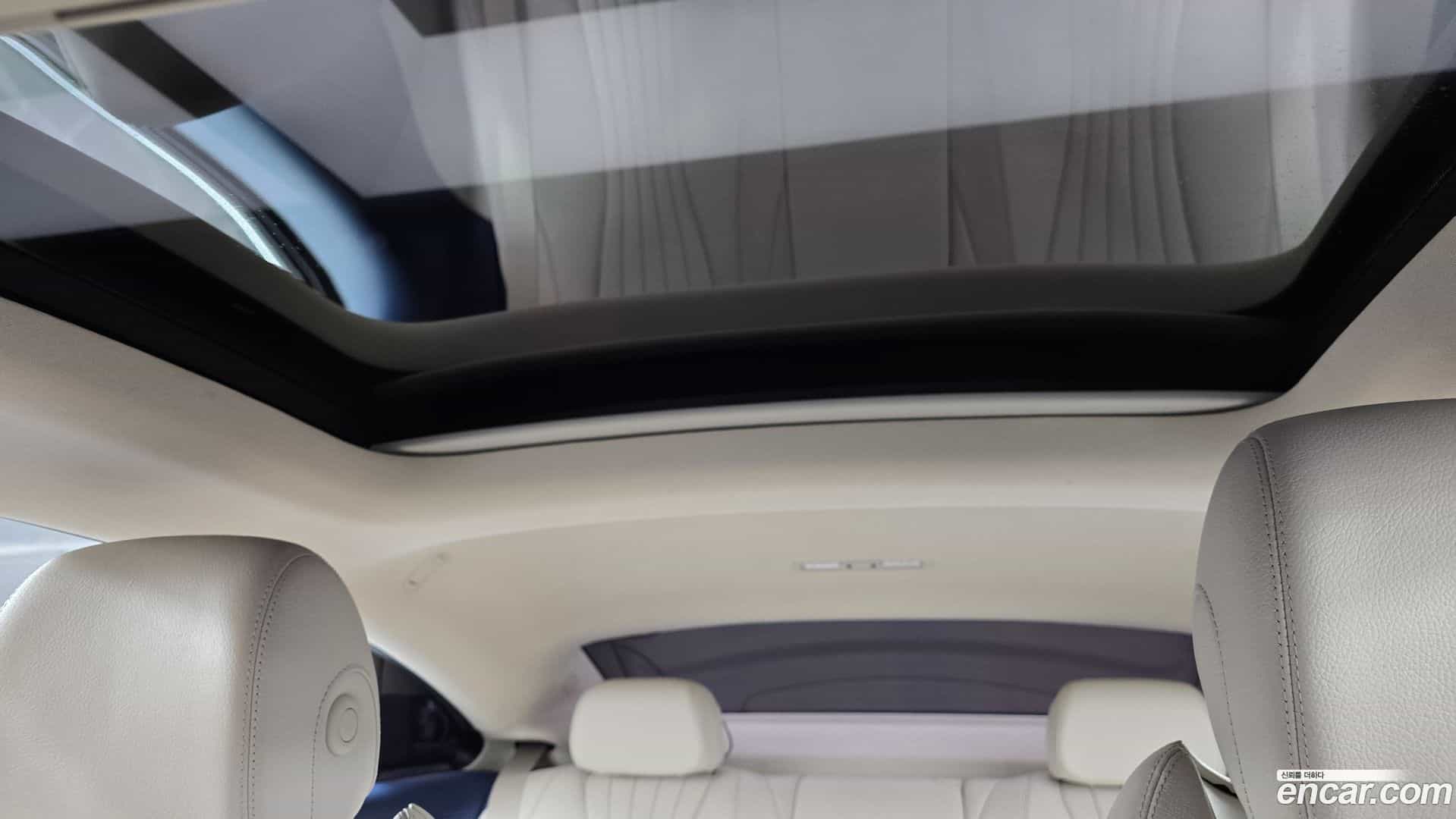 E-Class Mercedes-Benz 2017.9-OPTION-022