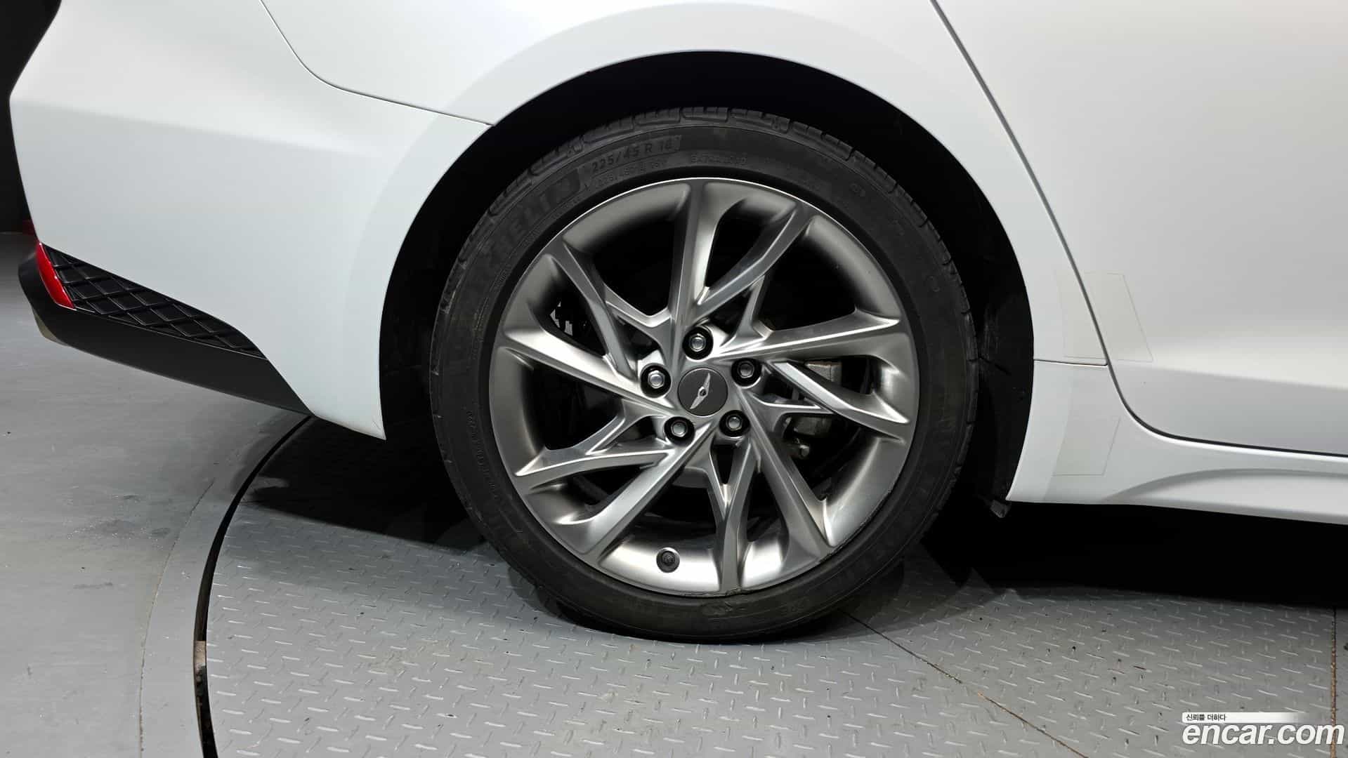 G70 Genesis 2021.5-OUTER-005