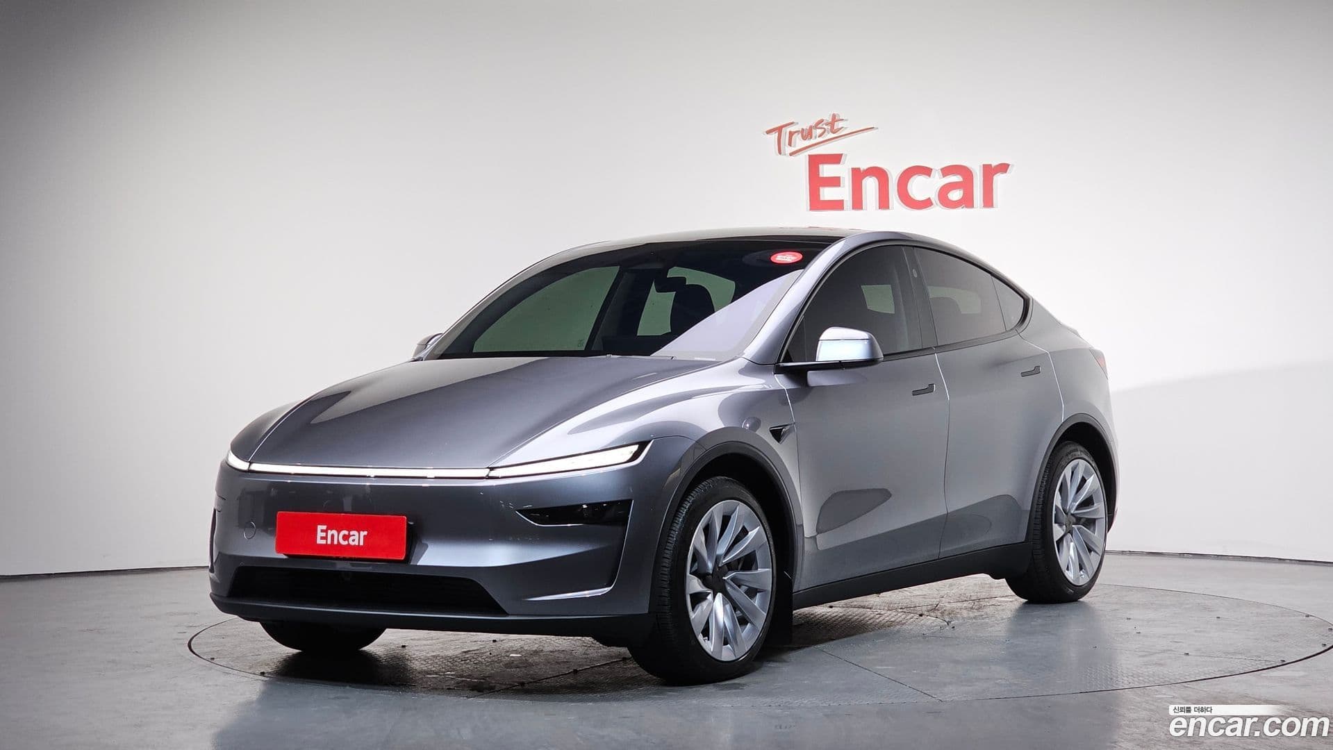 Main__Slider__Photo:Model Y Tesla 2025.3-0