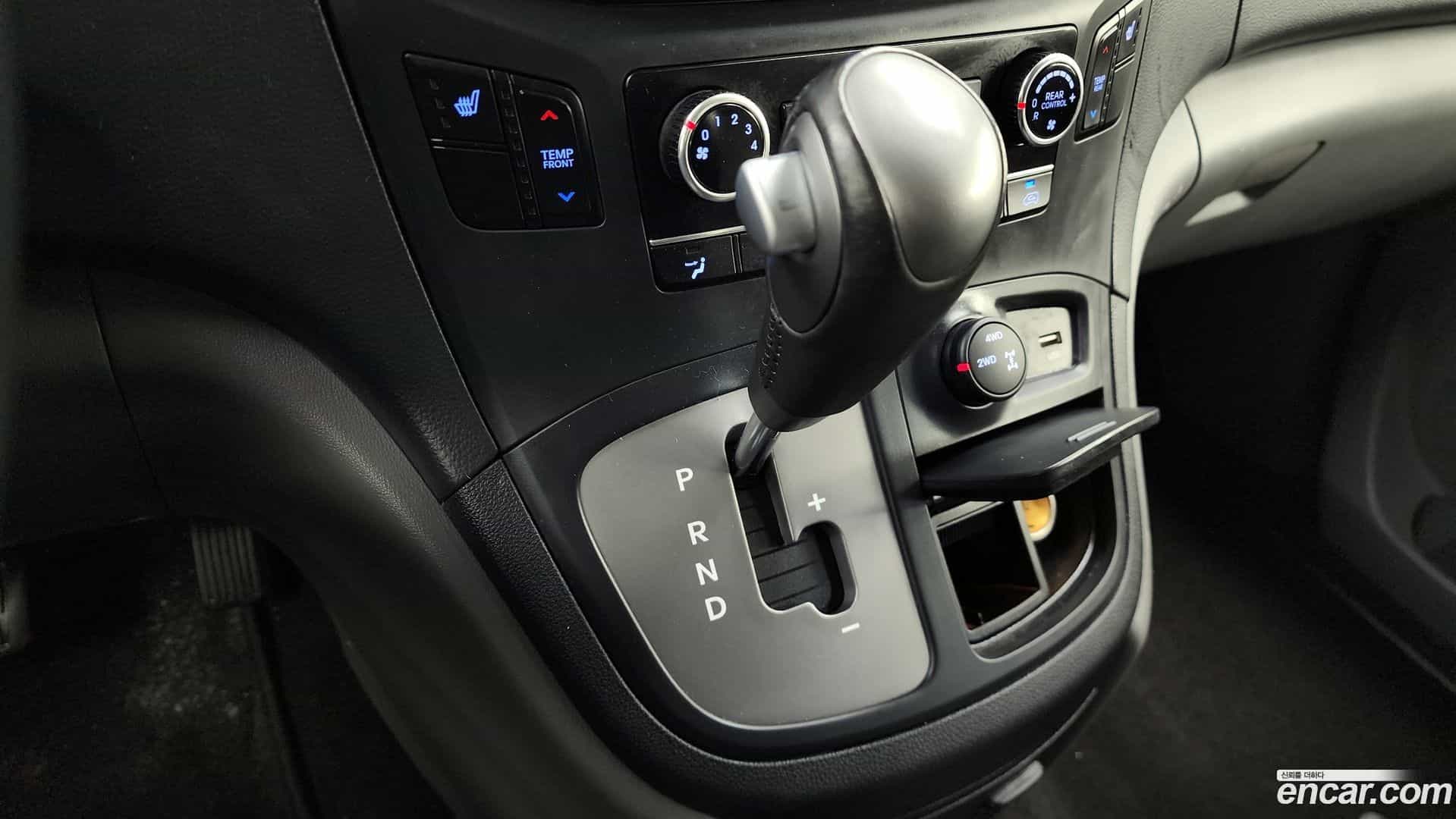 Starex Hyundai 2018.7-INNER-009