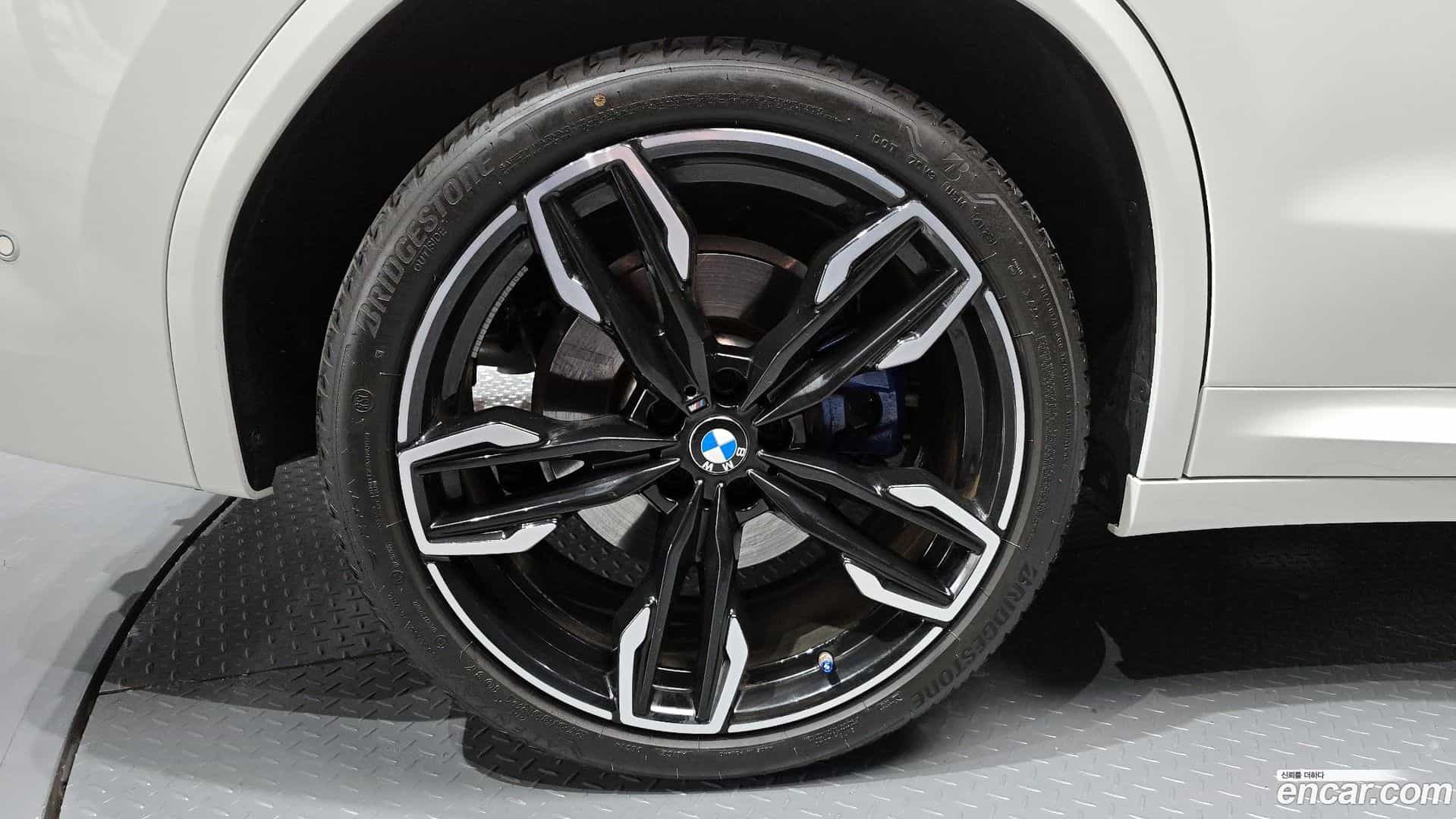 X3 BMW 2024.10-OUTER-005