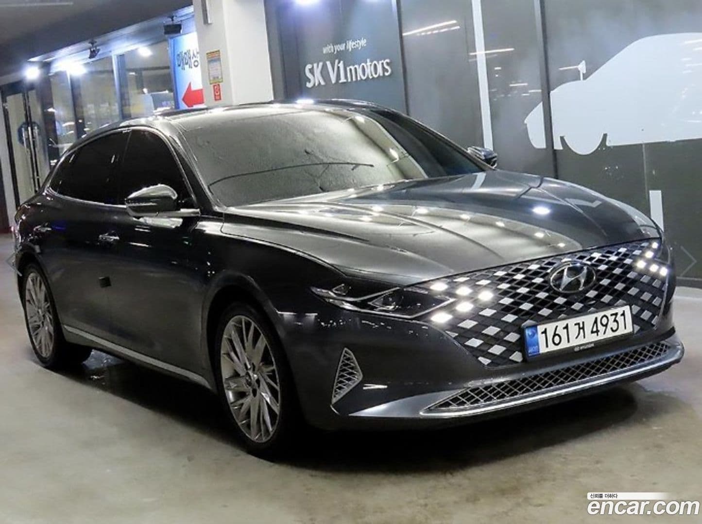 Main__Slider__Photo:Grandeur Hyundai 2021.1-0