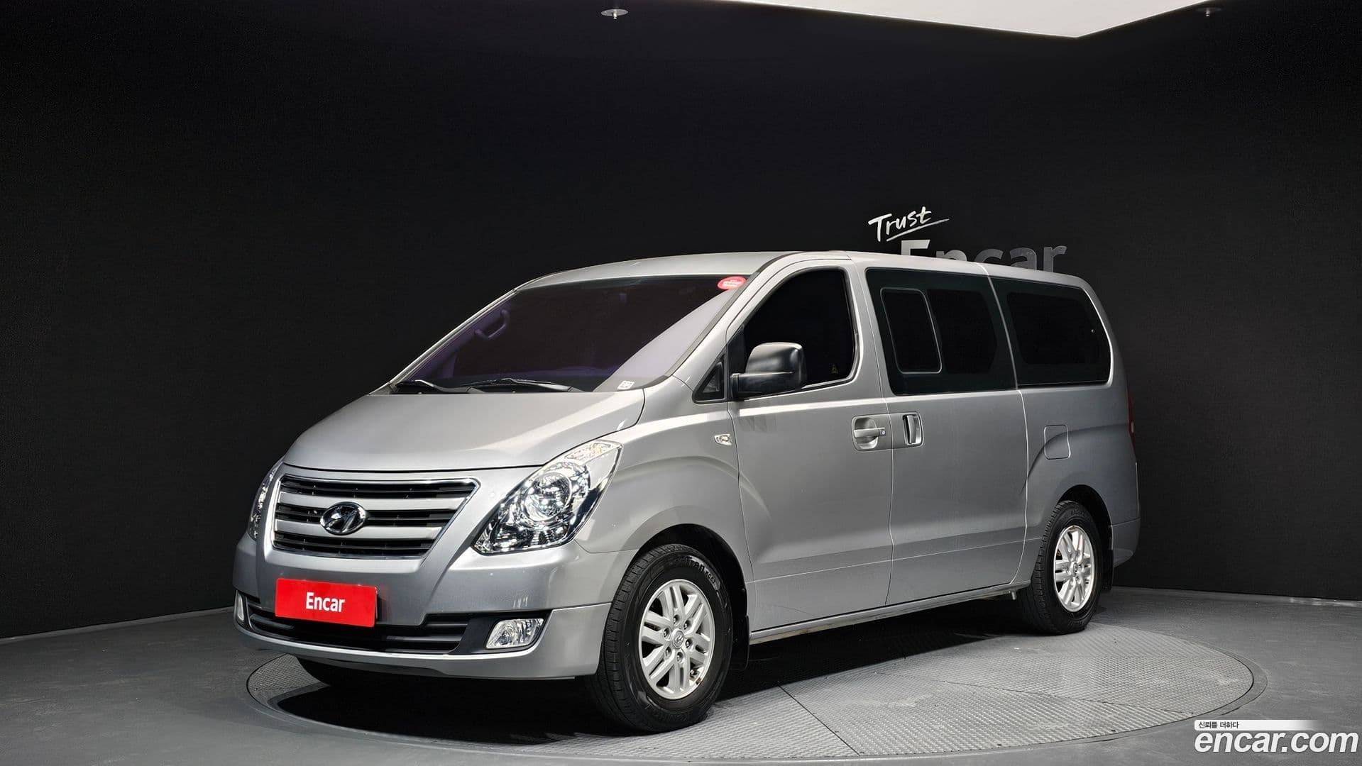 Main__Slider__Photo:Starex Hyundai 2016.0-0
