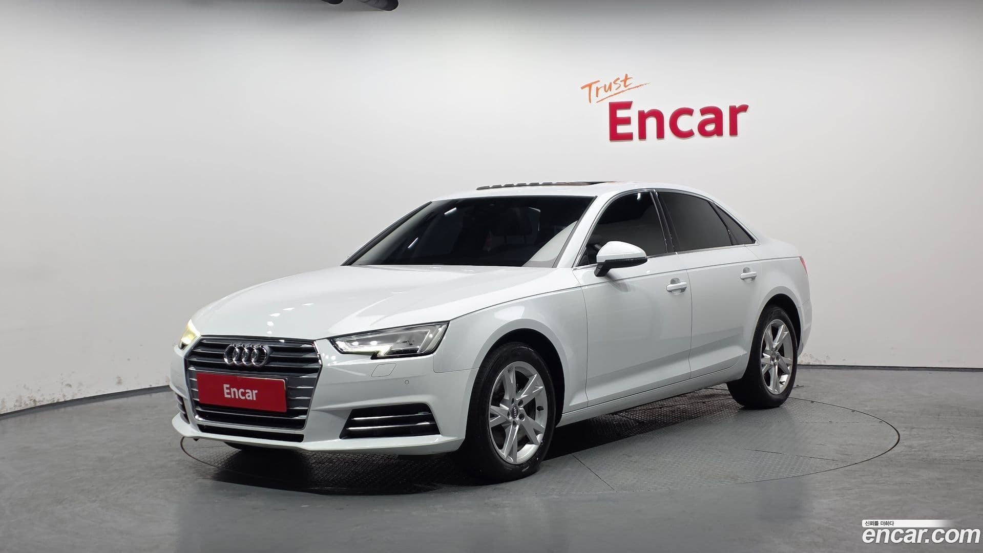 Main__Slider__Photo:A4 Audi 2018.6-0