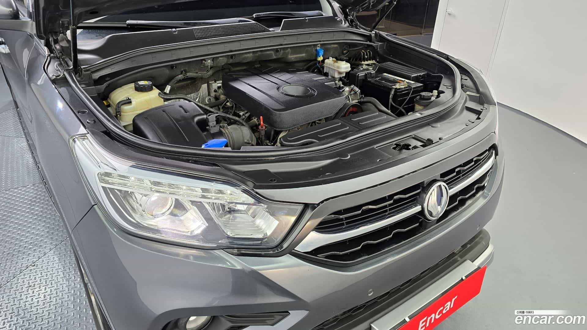 Rexton KG Mobility 2018.11-INNER-006