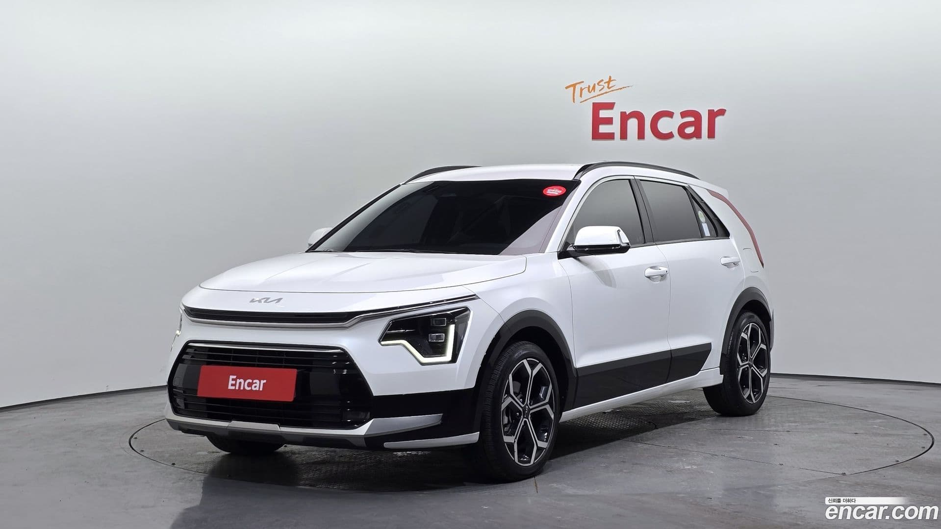 Main__Slider__Photo:Niro Kia 2022.8-0