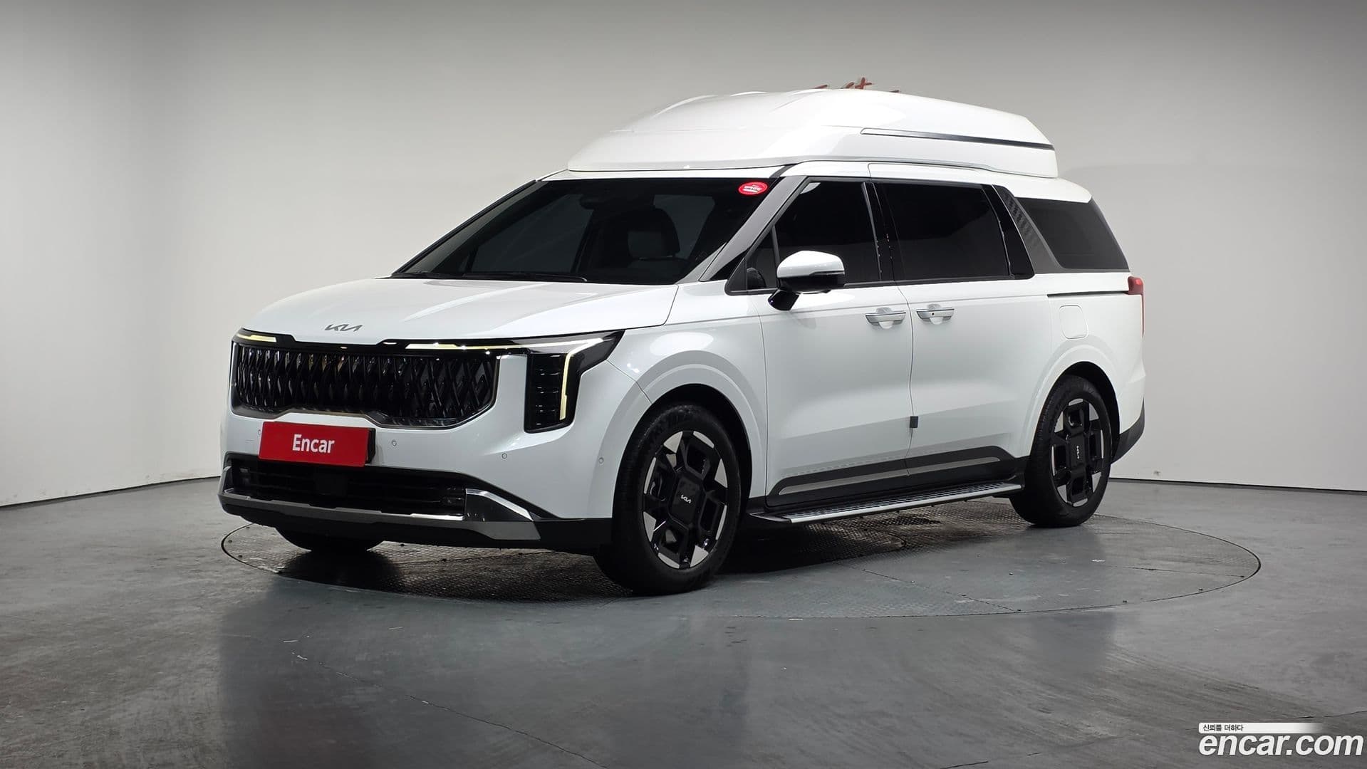 Main__Slider__Photo:Canival Kia 2024.0-0
