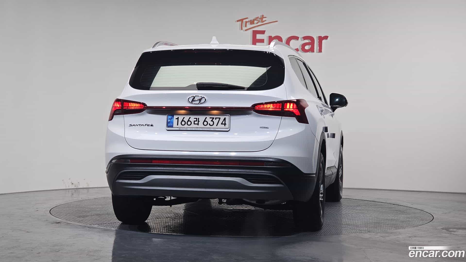 Santafe Hyundai 2021.1-OUTER-004