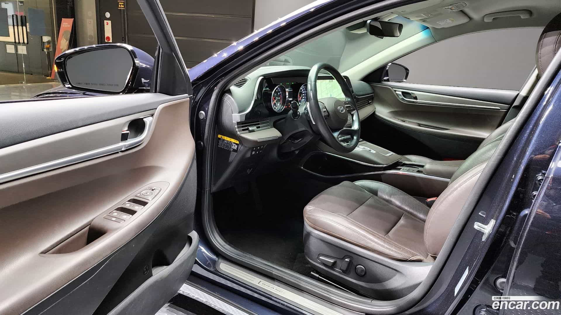 Grandeur Hyundai 2020.4-OPTION-015