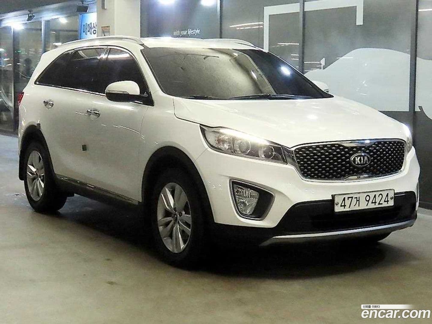 Main__Slider__Photo:Sorento Kia 2015.3-0