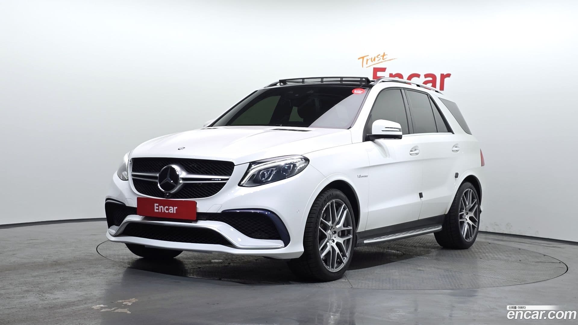 Main__Slider__Photo:GLE-Class Mercedes-Benz 2016.0-0
