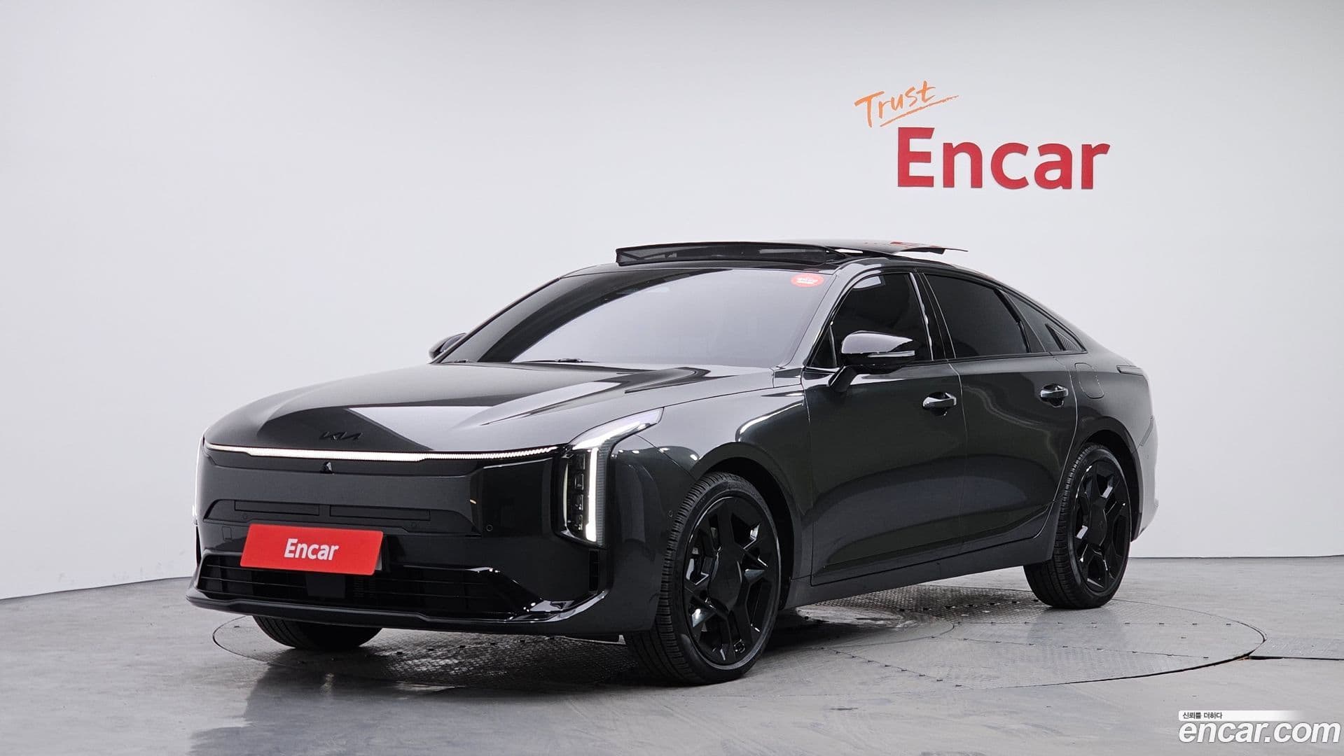Main__Slider__Photo:K8 Kia 2025.2-0
