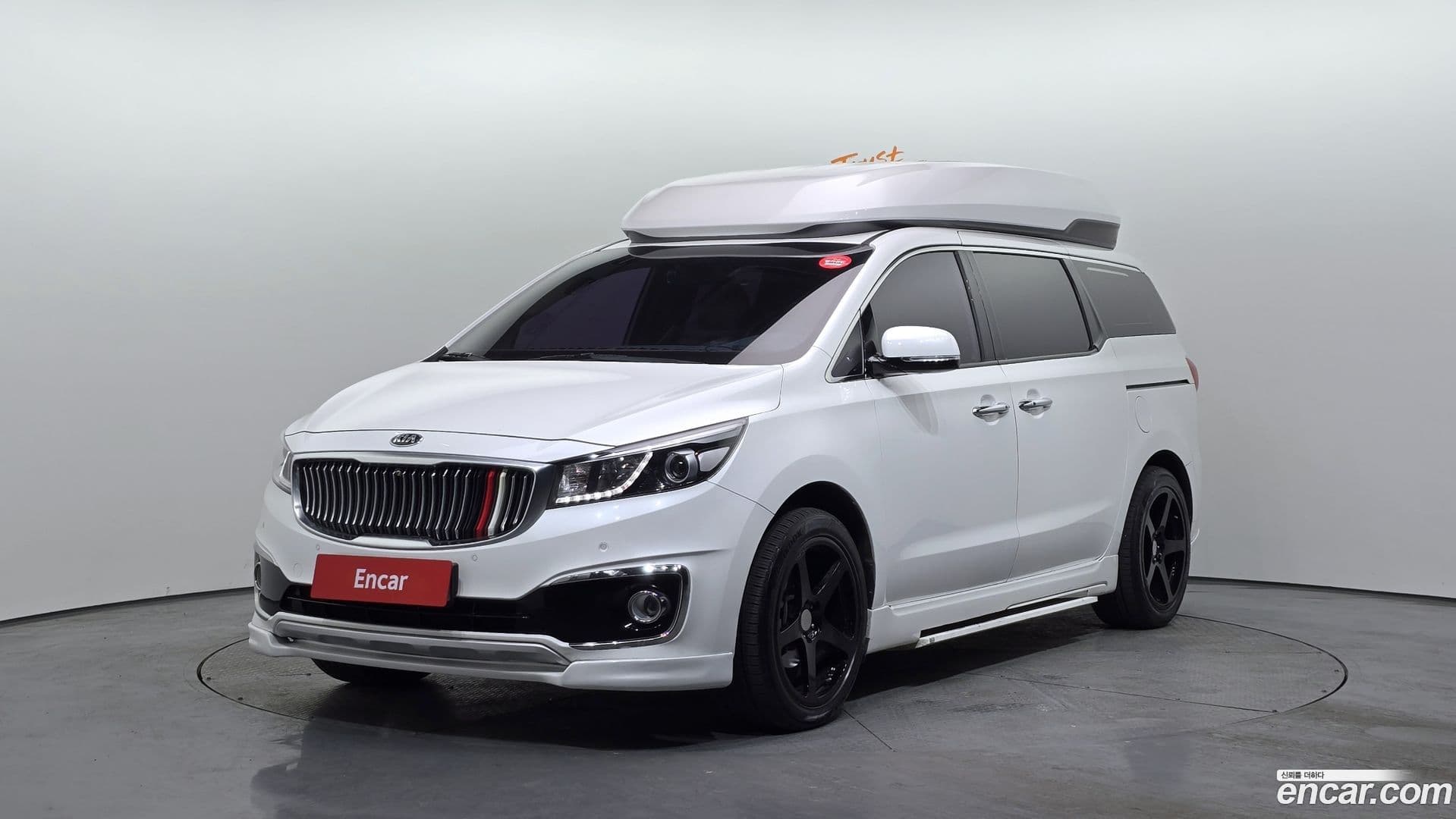 Main__Slider__Photo:Canival Kia 2015.6-0
