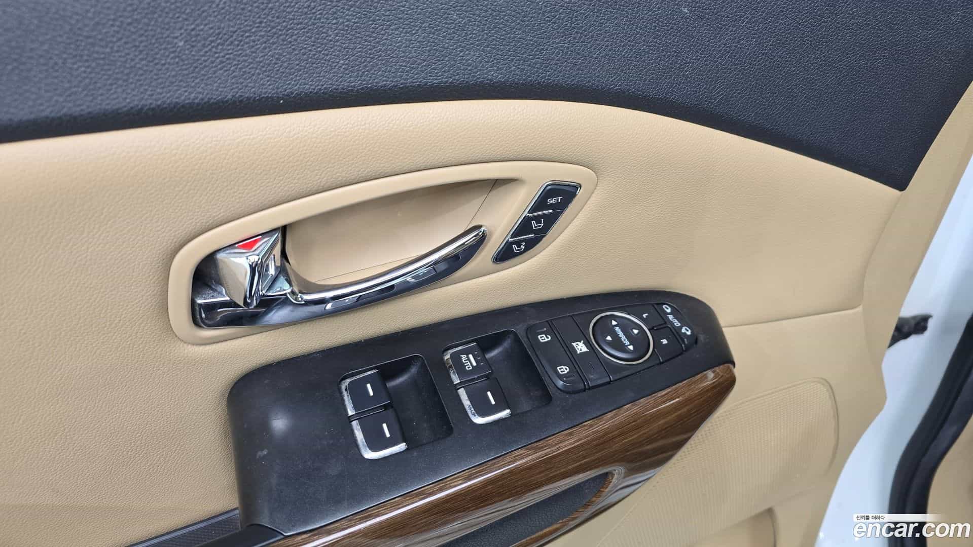 Canival Kia 2015.6-OPTION-023