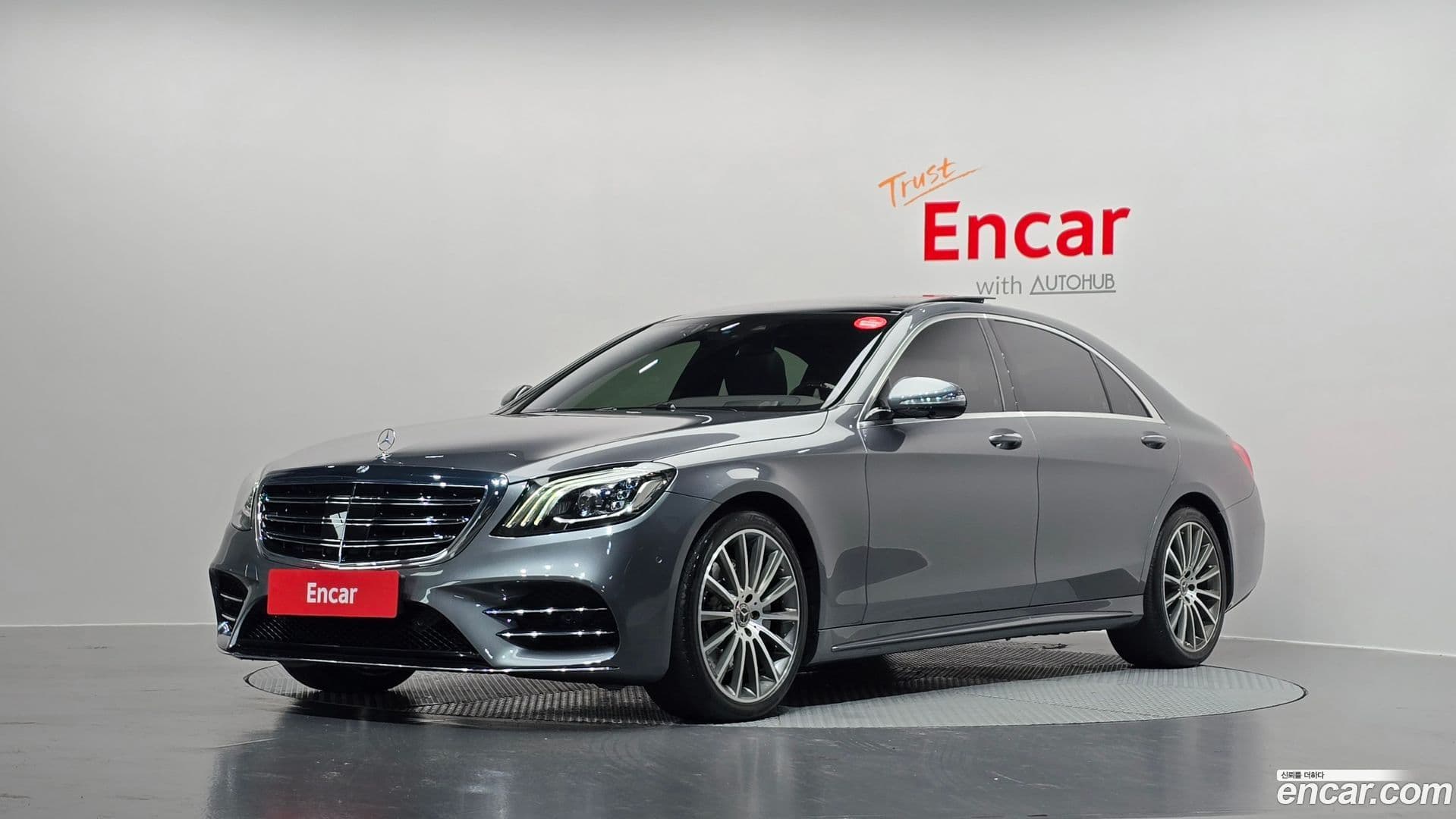 Main__Slider__Photo:S-Class Mercedes-Benz 2018.1-0