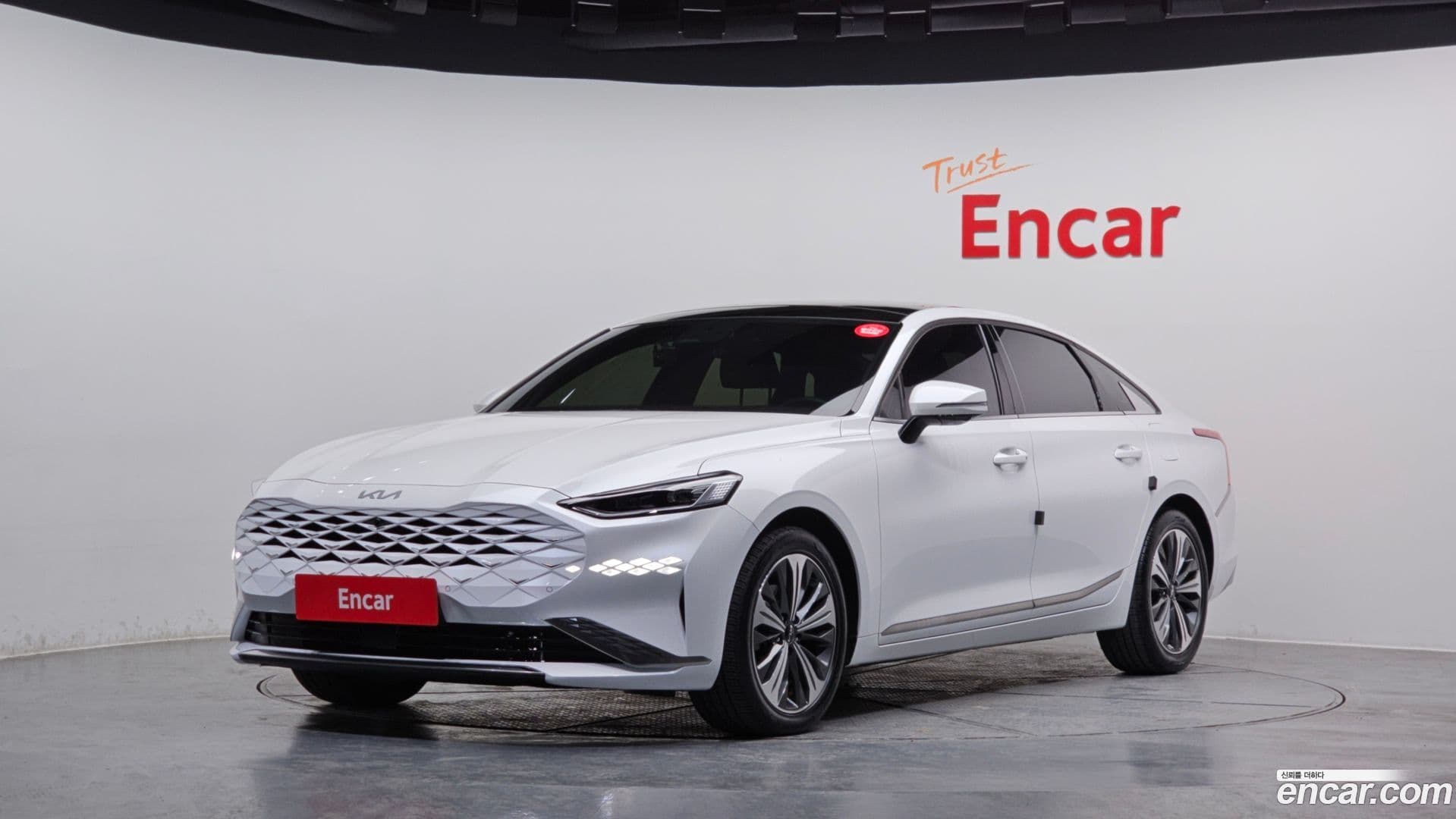 Main__Slider__Photo:K8 Kia 2021.10-0
