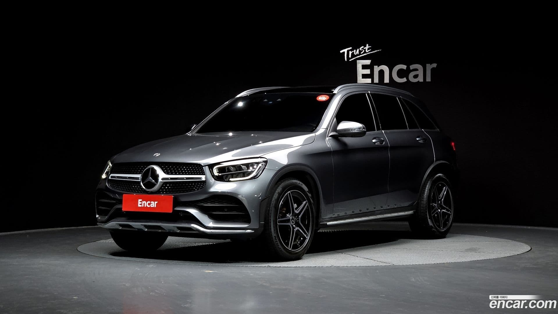 Main__Slider__Photo:GLC-Class Mercedes-Benz 2022.7-0