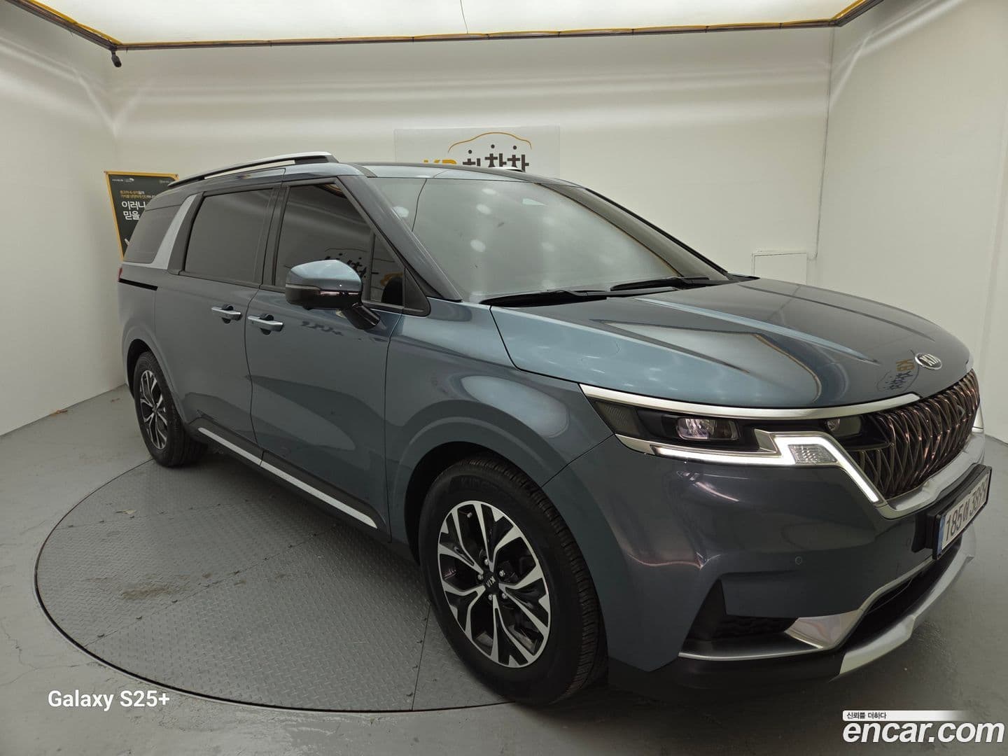 Main__Slider__Photo:Canival Kia 2020.10-0