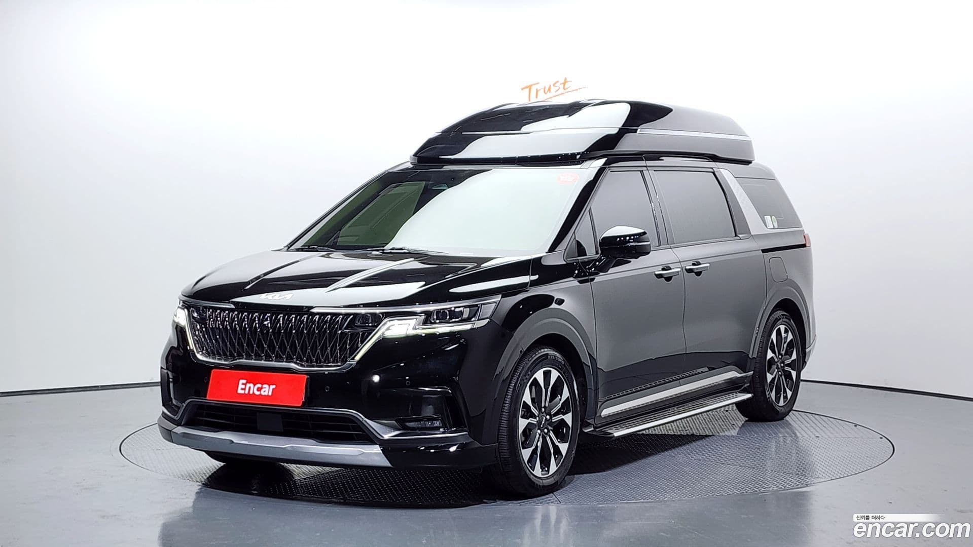 Main__Slider__Photo:Canival Kia 2022.1-0