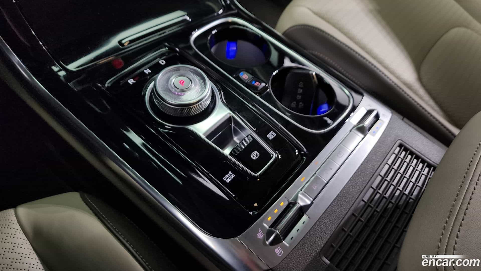 Canival Kia 2022.1-INNER-009