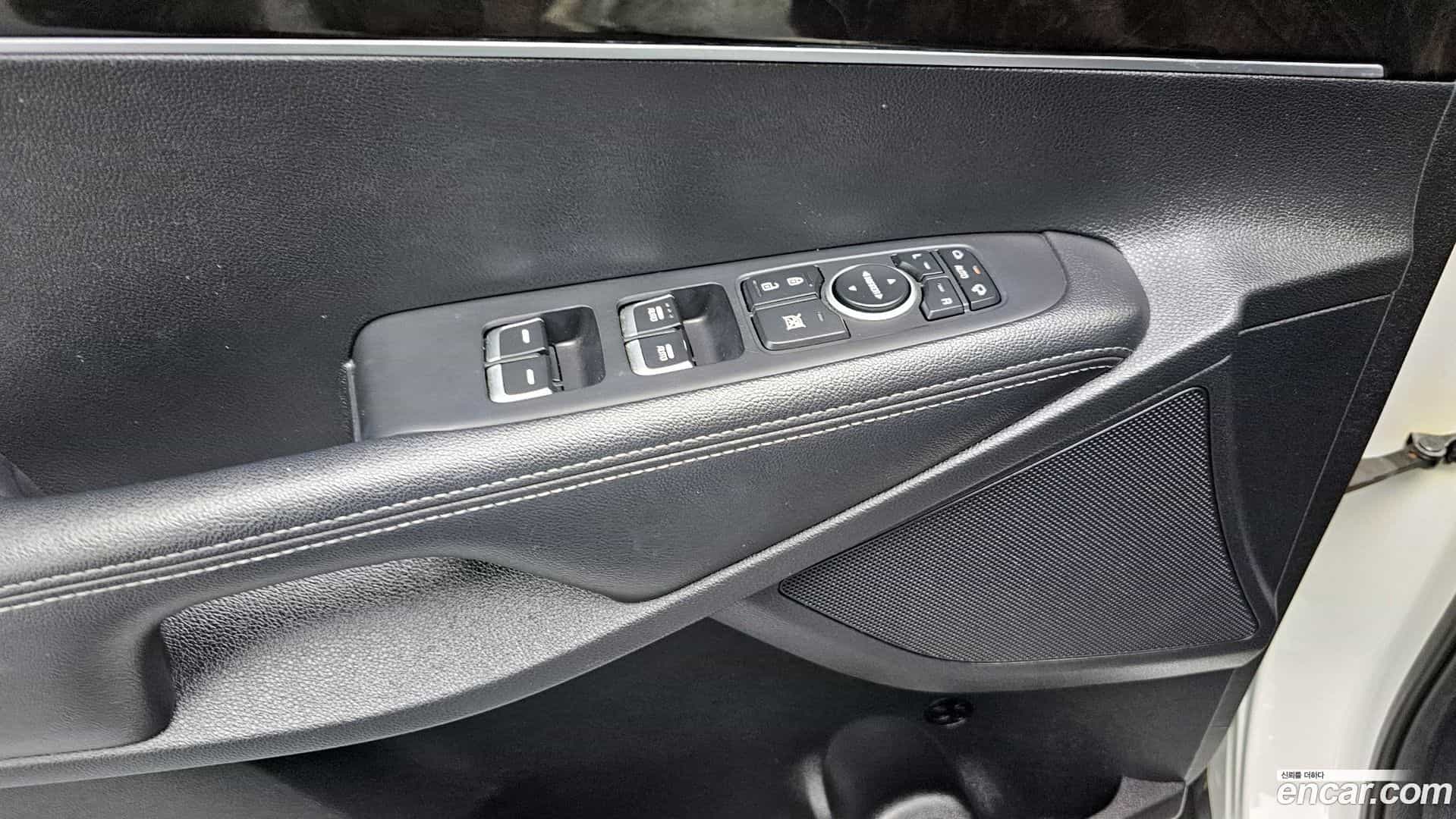 Sorento Kia 2016.1-OPTION-020