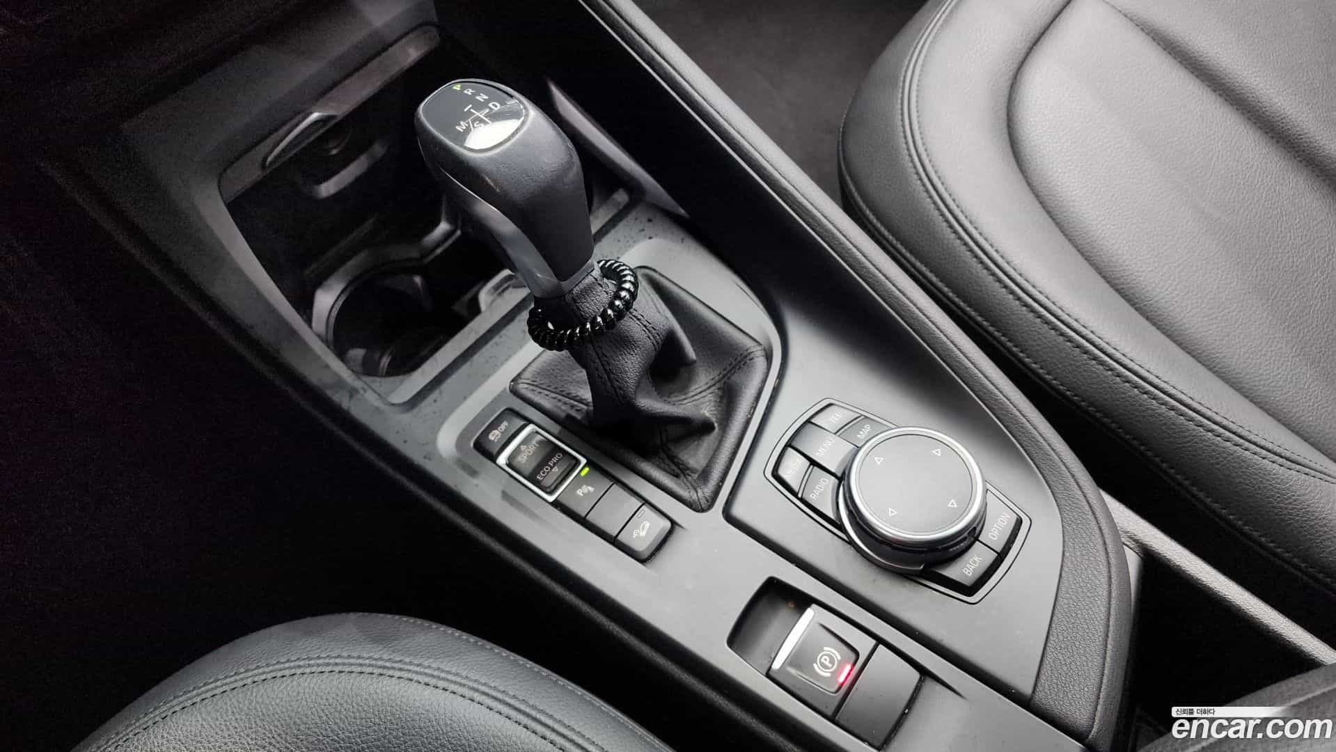 X1 BMW 2016.1-INNER-009