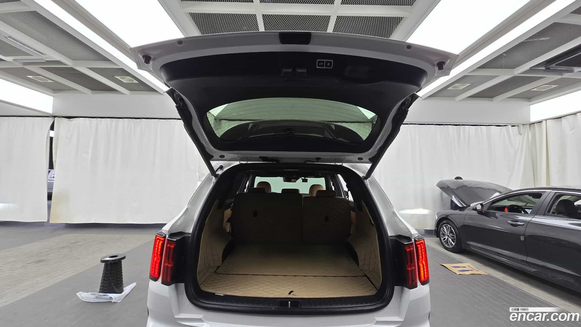 Sorento Kia 2021.0-OPTION-024