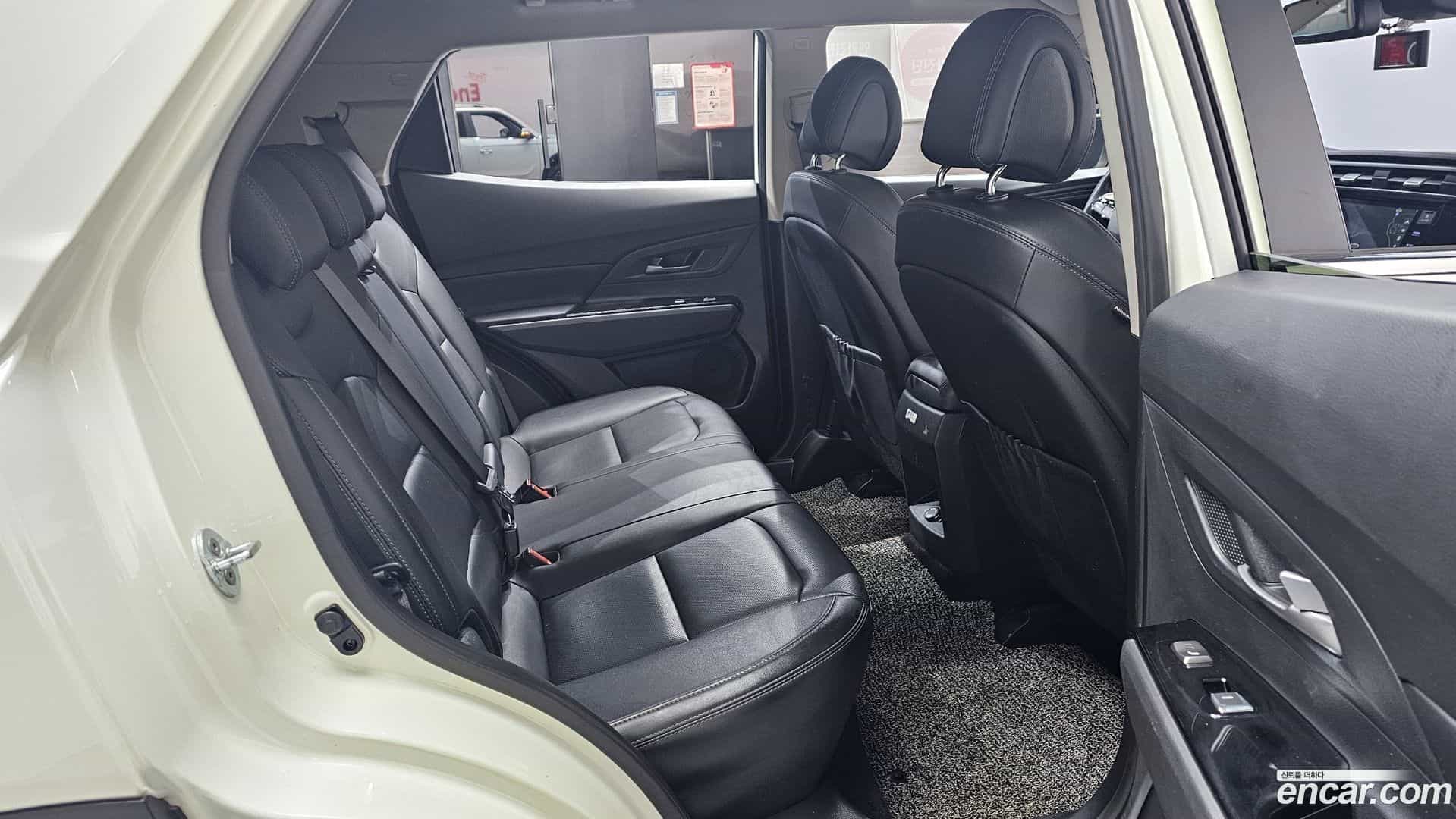 KORANDO KG Mobility 2022.0-OPTION-016
