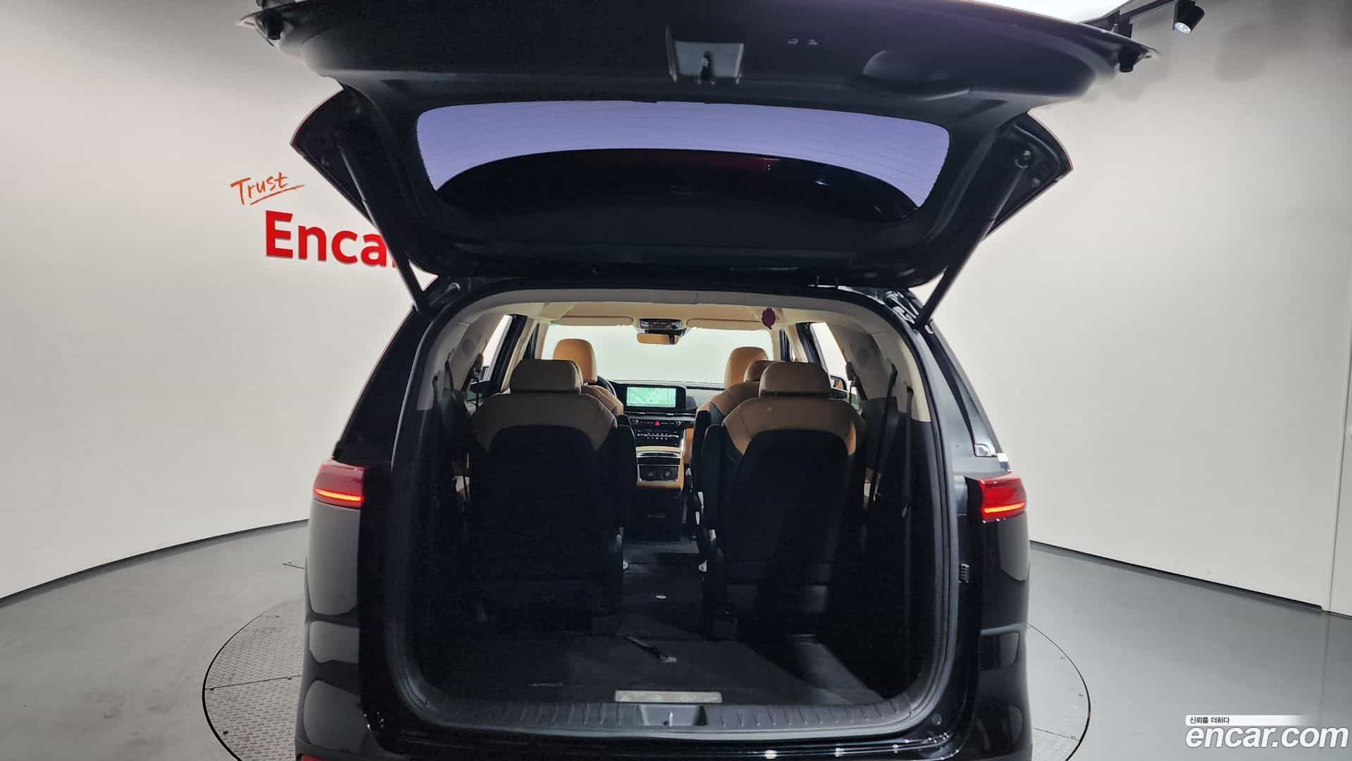 Canival Kia 2022.9-OPTION-024