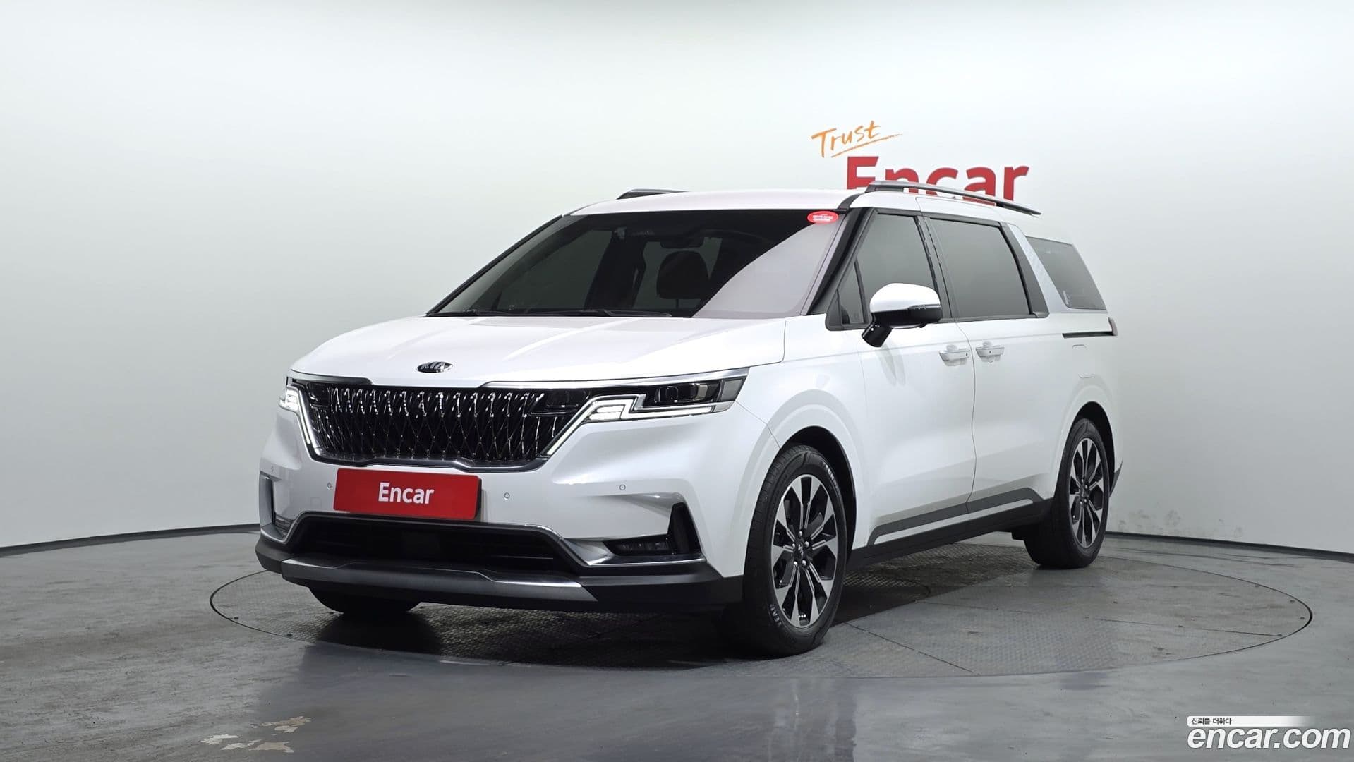 Main__Slider__Photo:Canival Kia 2020.7-0