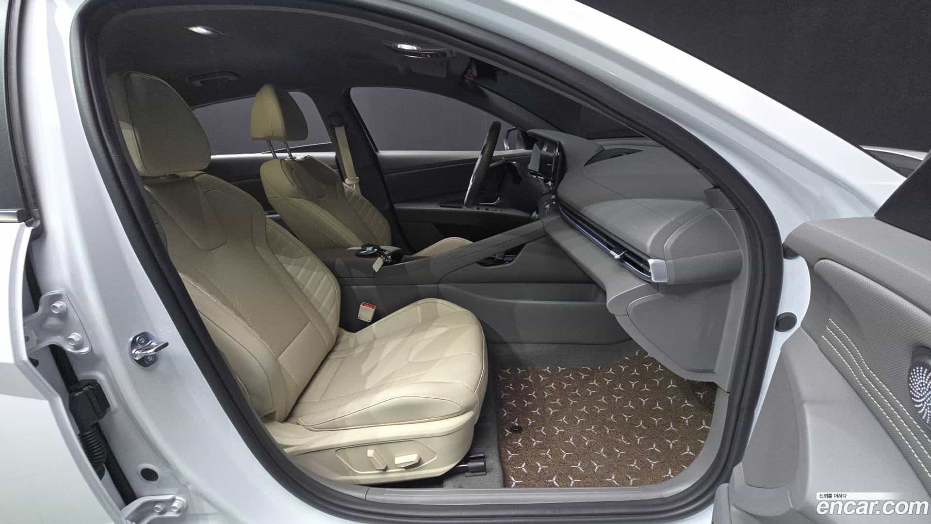 AVANTE Hyundai 2025.7-OPTION-015
