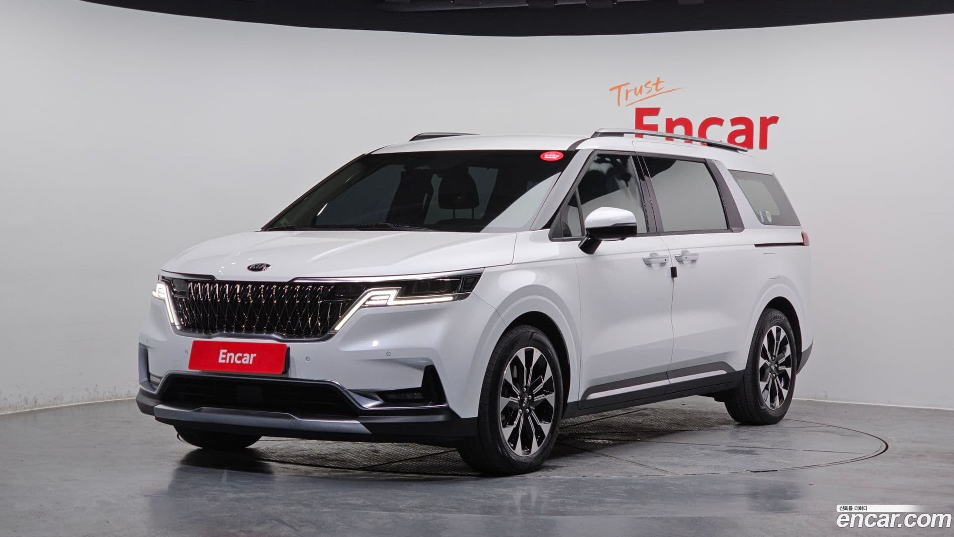 Main__Slider__Photo:Canival Kia 2020.10-0