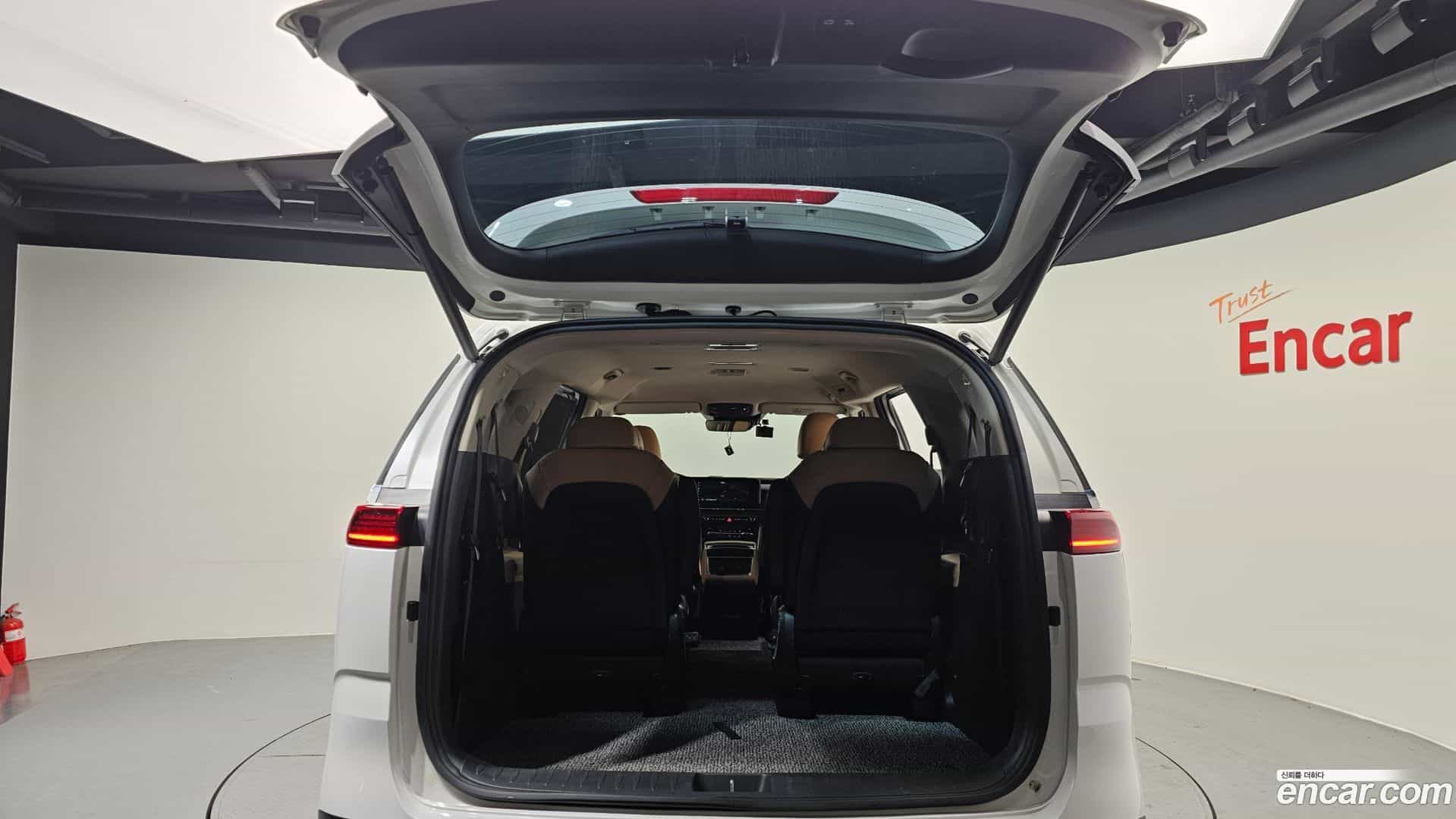 Canival Kia 2020.10-OPTION-024